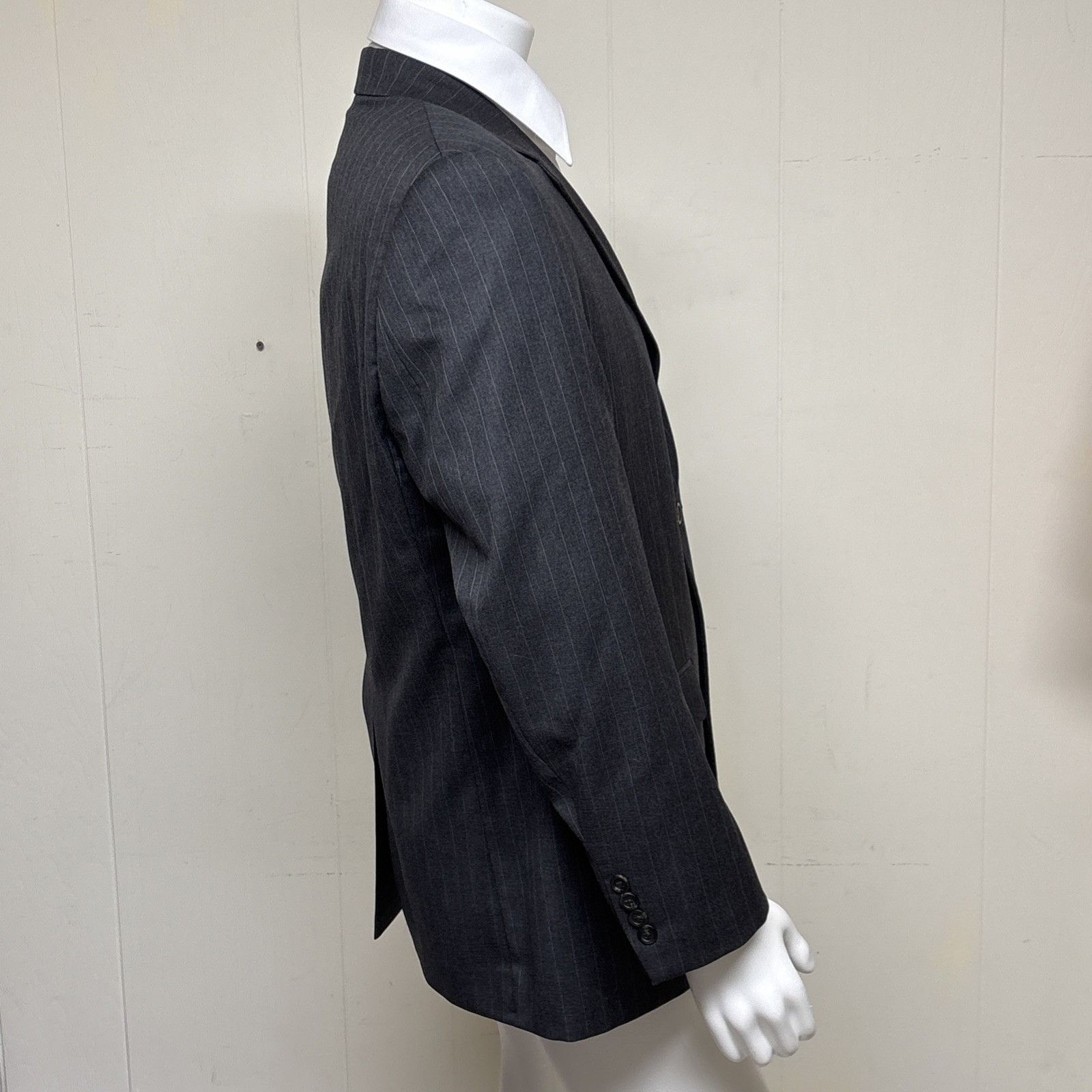 Lauren Ralph Lauren Lauren Ralph Lauren Wool Suit Jacket Mens 44R Gray Pinstripe Size 44R - 2 Thumbnail