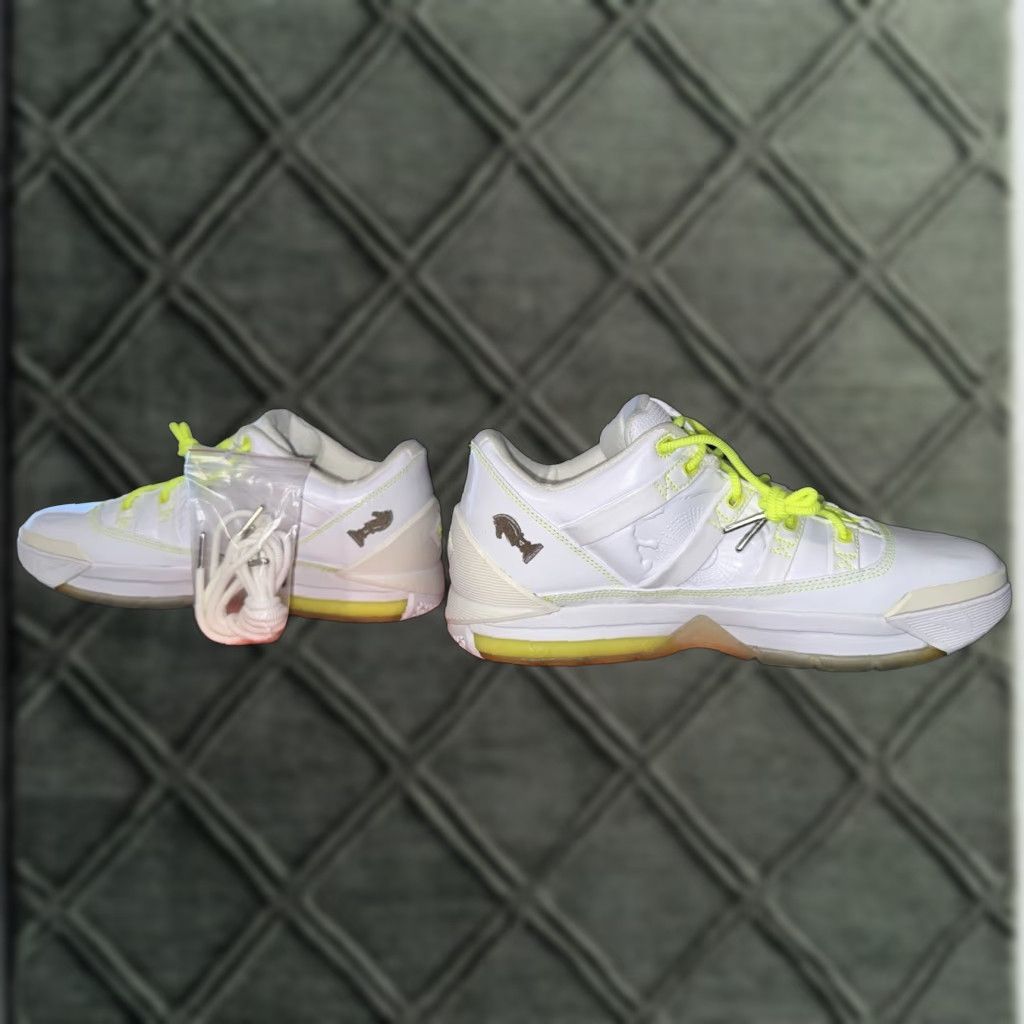 Nike Nike LeBron Sneaker Low Top Mens 10.5 White Neon 1990s 3 III Low Voltage Four Horseman PE Promo Sample Voltage Neon Shoe Best 10.5 Mens Size US 11 / EU 44 - 1 Thumbnail