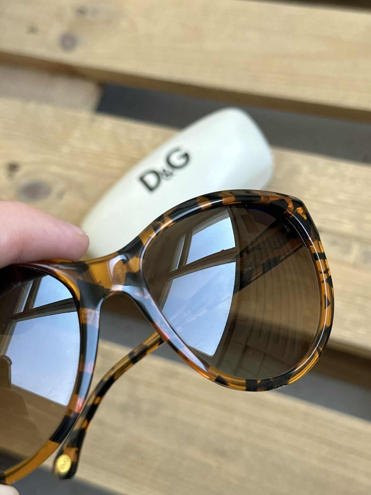 Dolce & Gabbana × Vintage Vintage Dolce & Gabbana Women’s Sunglasses With Case Size ONE SIZE - 7 Thumbnail