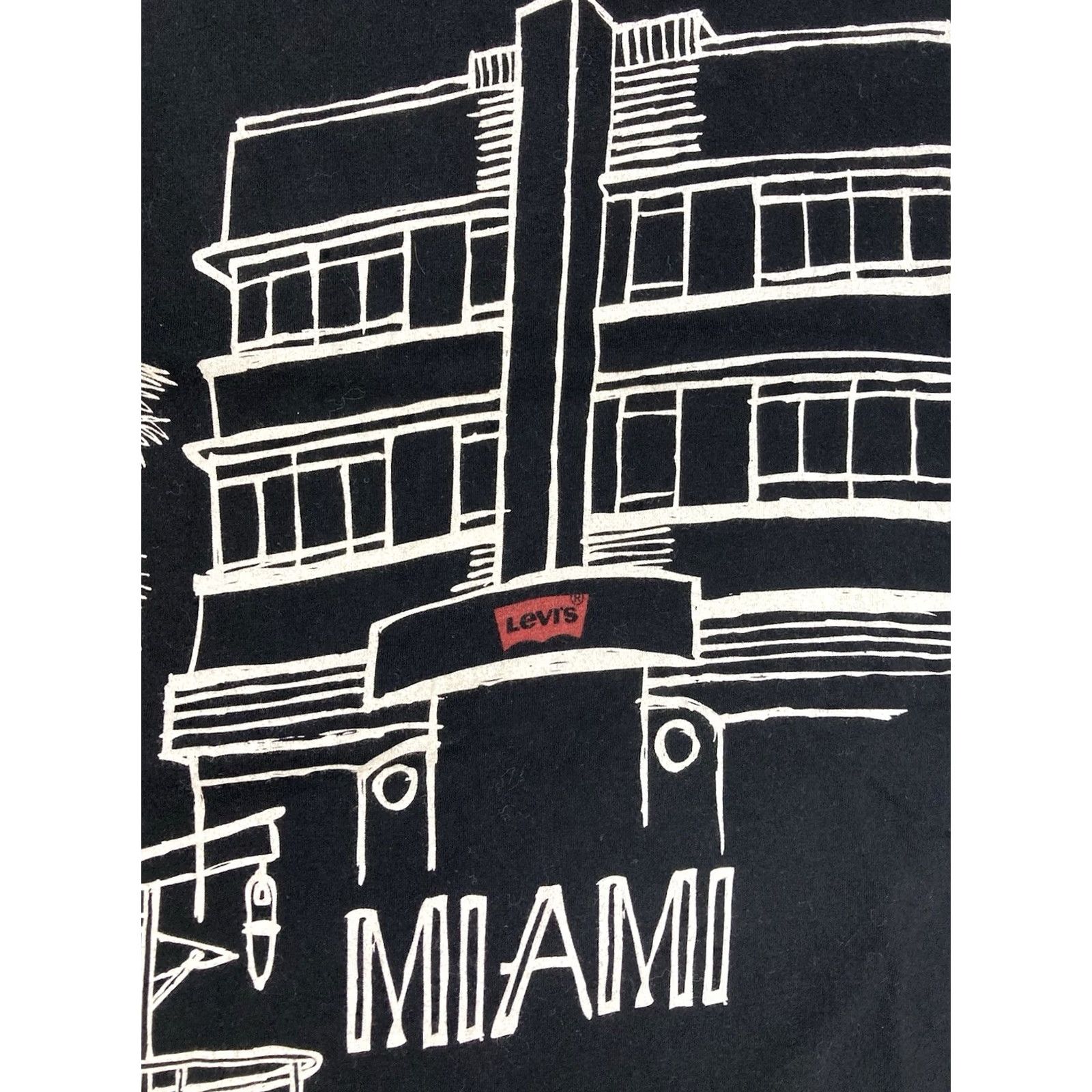 Levi's VINTAGE Levi’s Miami Florida Graphic T-shirt Men Medium Black Short Sleeve Size US M / EU 48-50 / 2 - 2 Thumbnail