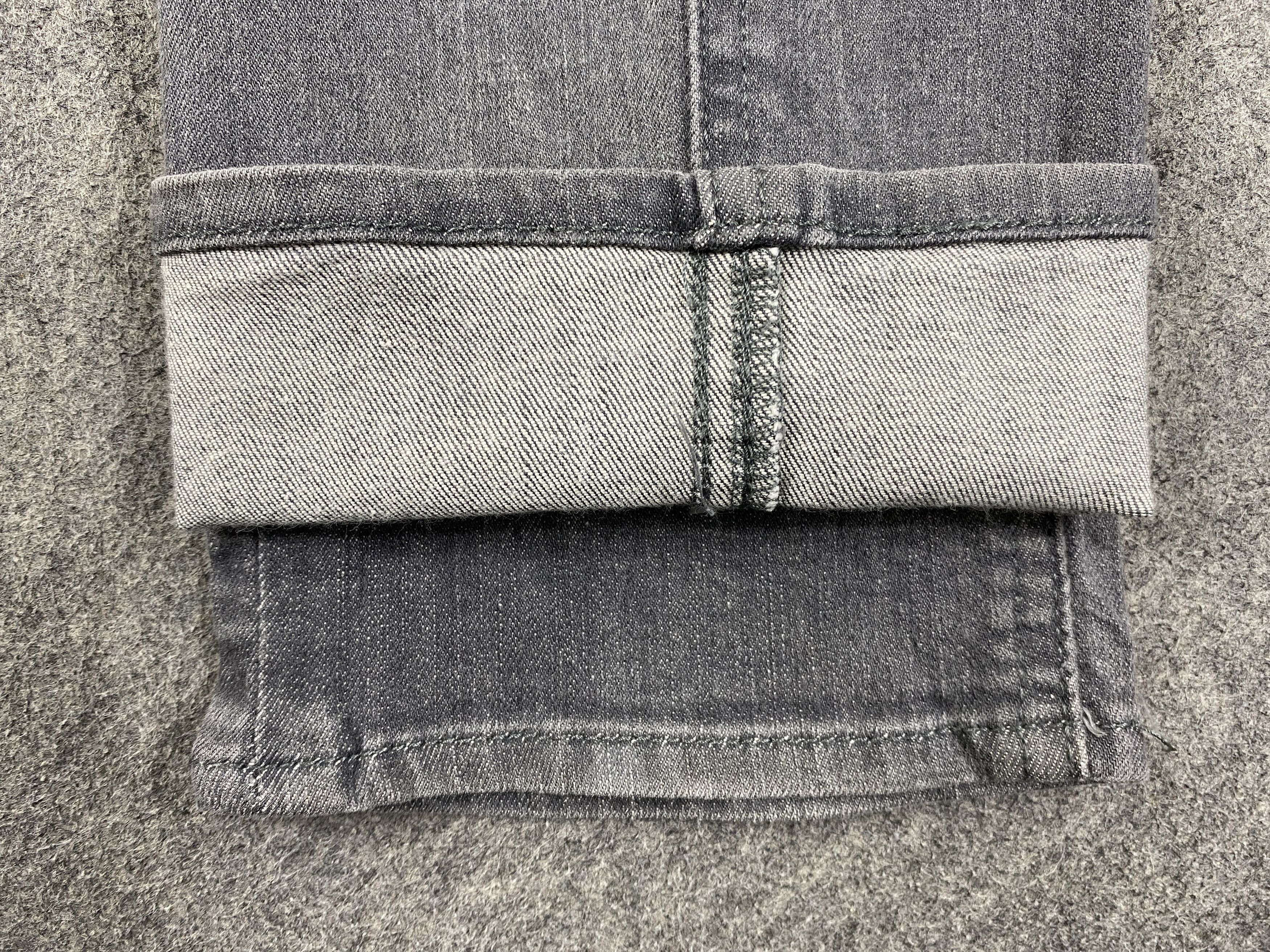 Levi's Grey Vintage Levi's 511 Jeans 35x30 Denim -JN2139 Size US 35 - 12 Thumbnail