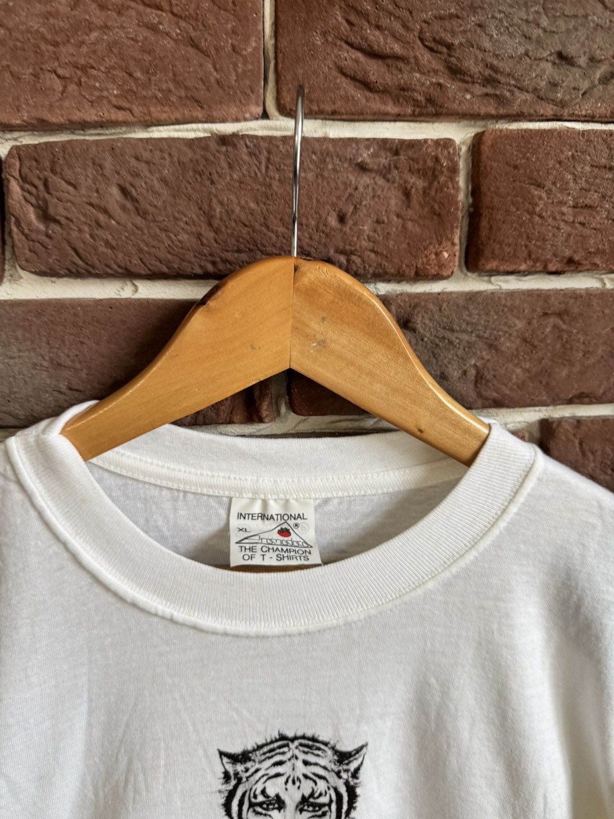 Band Tees Rare Vintage Olivia Berardinis Zebra Pin Up Sexy Art Tee 90s Size US XL / EU 56 / 4 - 7 Thumbnail