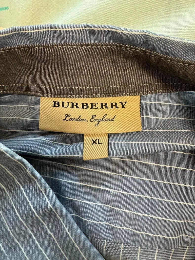 Burberry Burberry Men's Striped Button-Up Shirt XL-2507