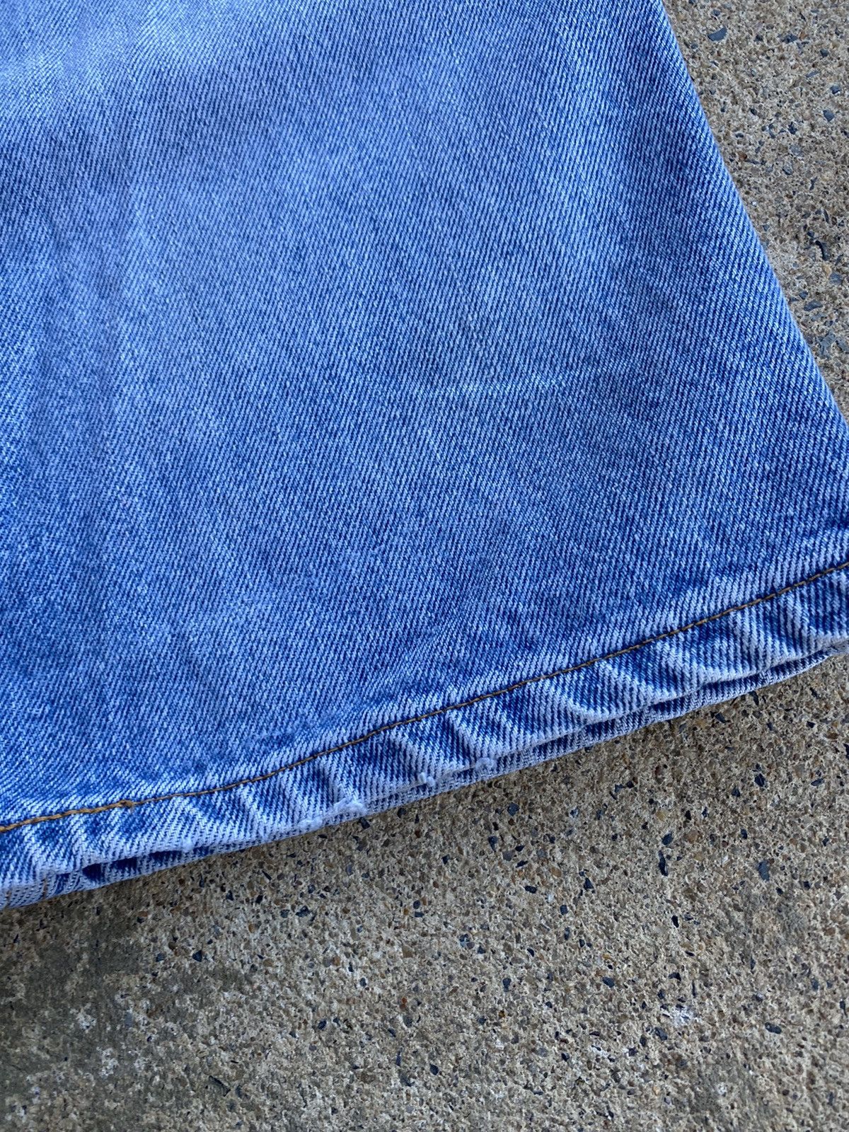 Jean × Levi's × Vintage Vintage 90’s Levi's Jeans 505 Light Wash Distressed Denim Size US 36 / EU 52 - 11 Thumbnail