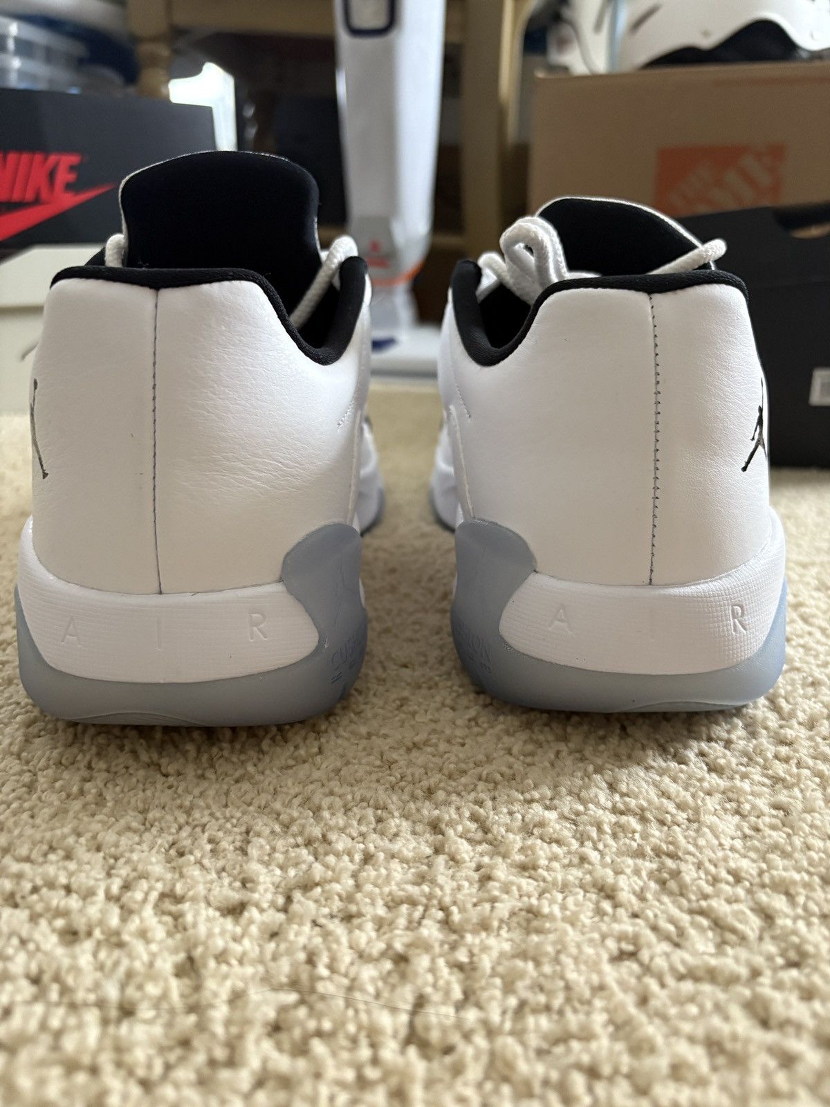 Jordan Brand Air Jordan 11 CMFT Low white/black Size US 10.5 / EU 43-44 - 4 Thumbnail