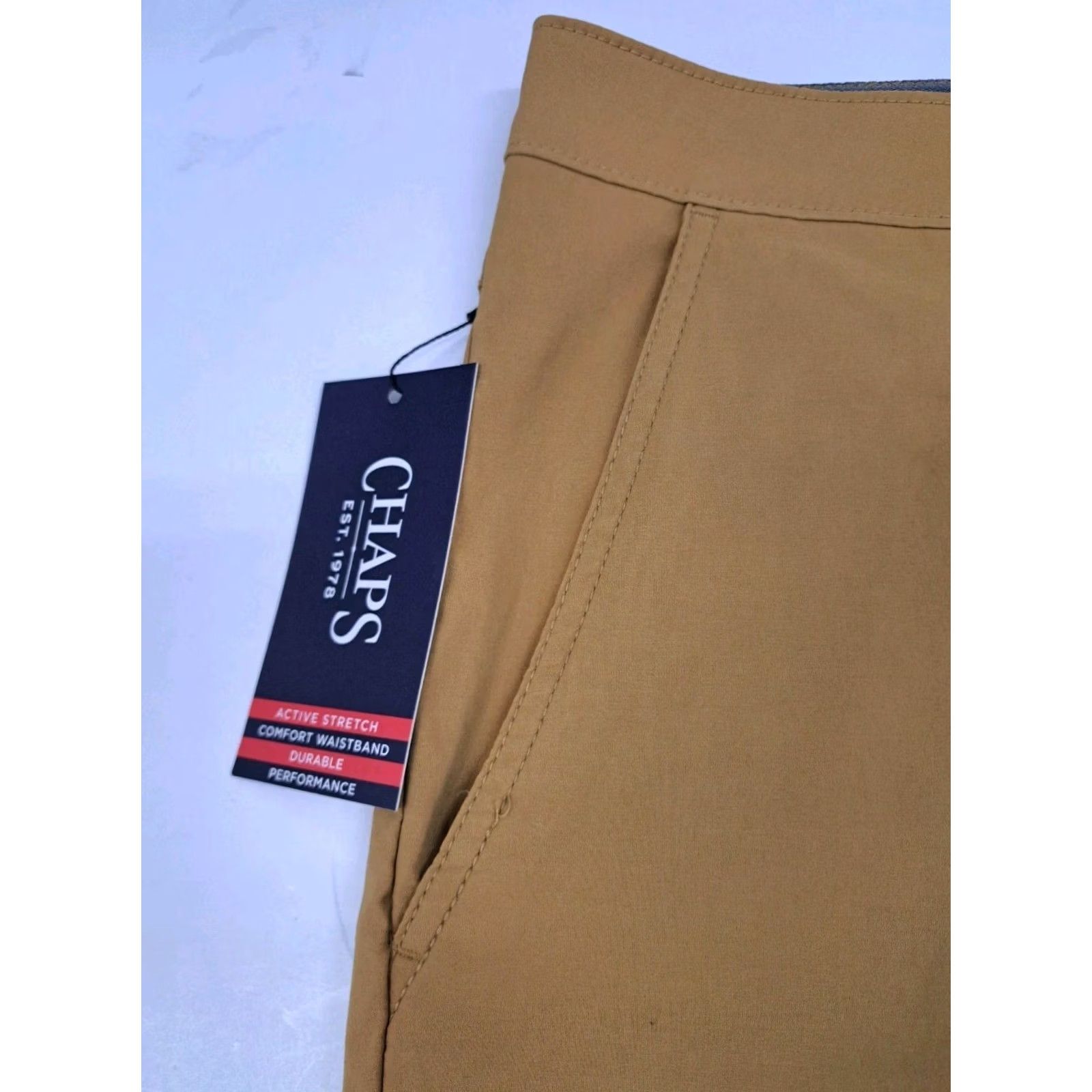 Chaps NWT Chaps Mens Performance Stretch Regular Fit Nylon/SP Shorts 40/10.5" #7138 Brown Chino Casual Travel Slas h Pockets Logo Zipper Easy Care 90s? Size US 40 / EU 56 - 6 Thumbnail