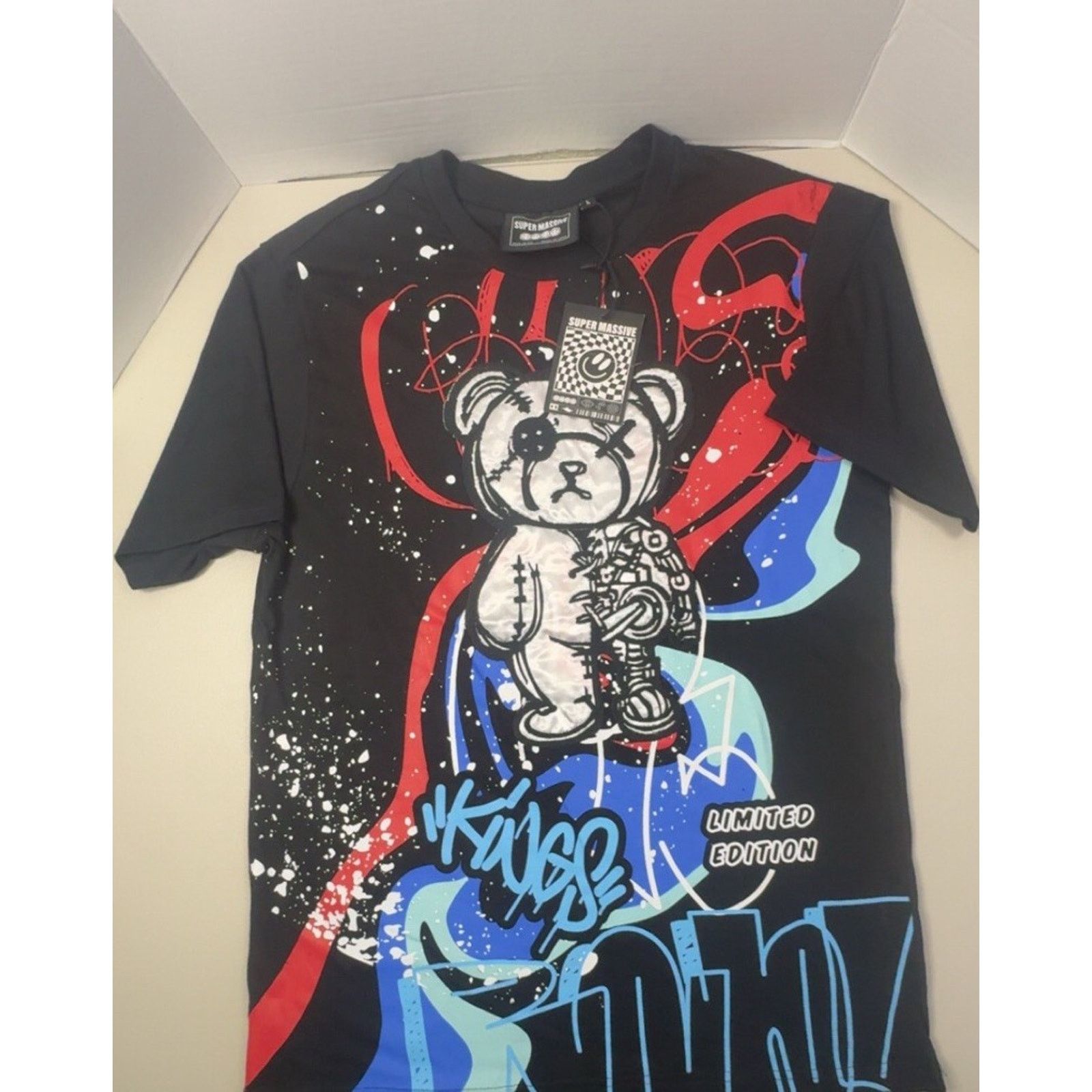 Massive MENS LARGESUPERMASSIVE LTD ED BLACK/MULTI/SILVERBEART-SHIRT Size US L / EU 52-54 / 3 - 2 Thumbnail