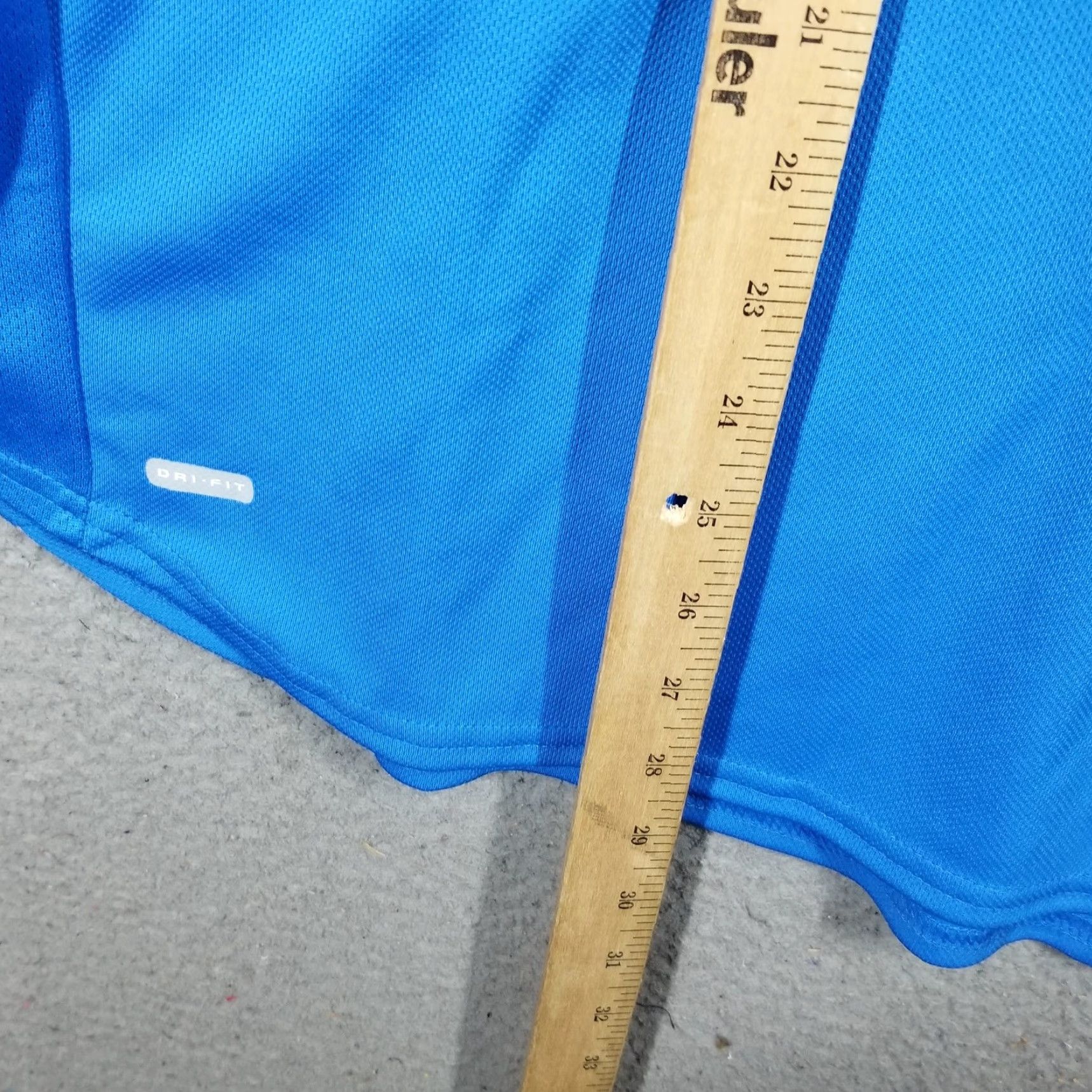 Nike Nike shirt Mens Large Blue Long Sleeve Athletic Running Workout Pullover VTG Size US L / EU 52-54 / 3 - 4 Thumbnail