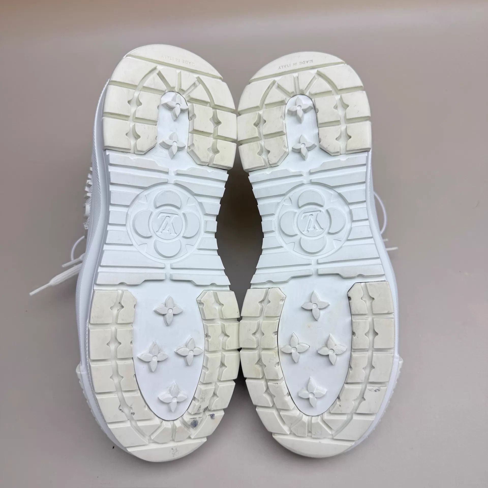 Louis Vuitton LV Monogram White Brown Biscuit Sneakers 36.5 99 New Size US 6 / IT 36 - 6 Thumbnail