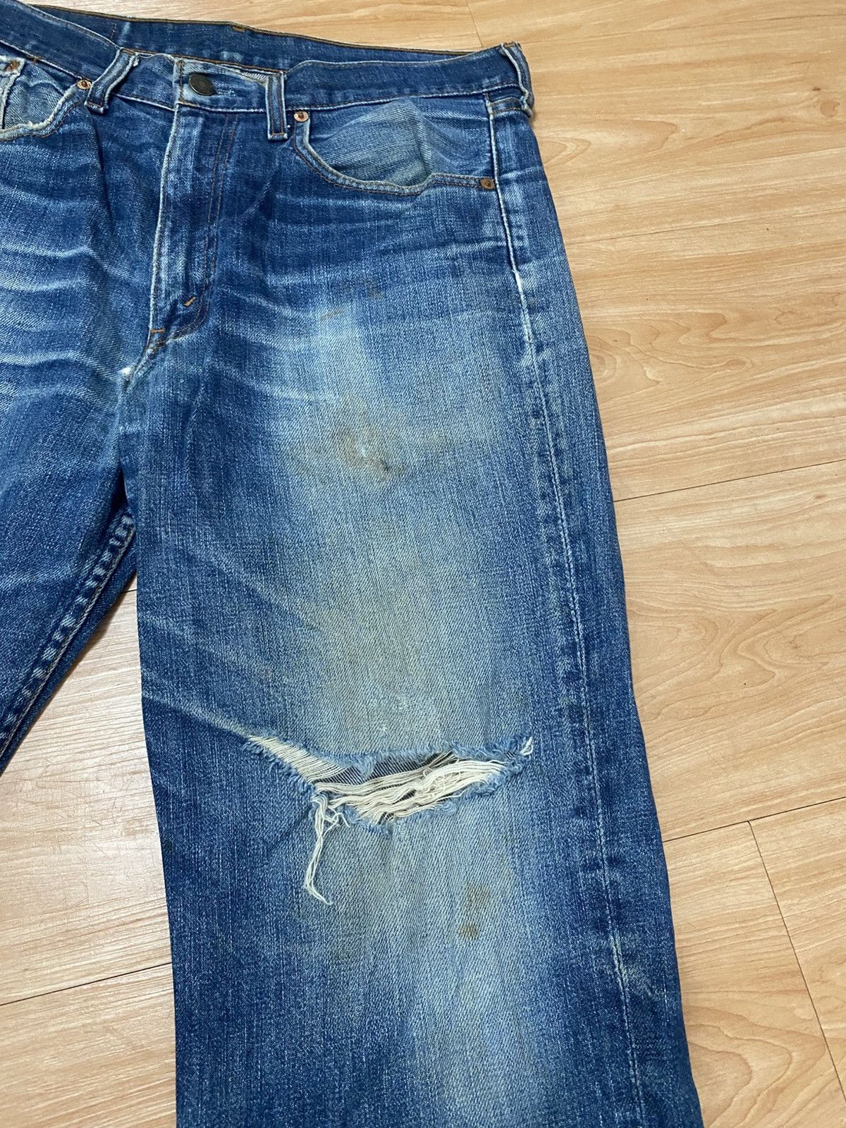 Levi's × Levi's Vintage Clothing × Vintage Vintage 90s levis denim distressed regular fits Size US 34 / EU 50 - 5 Thumbnail
