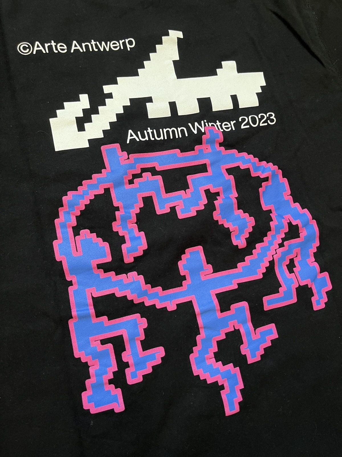 Arte Antwerp Arte Antwerp Pixel Backprint T-Shirt AW23 – Black – Size M Size US L / EU 52-54 / 3 - 2 Thumbnail