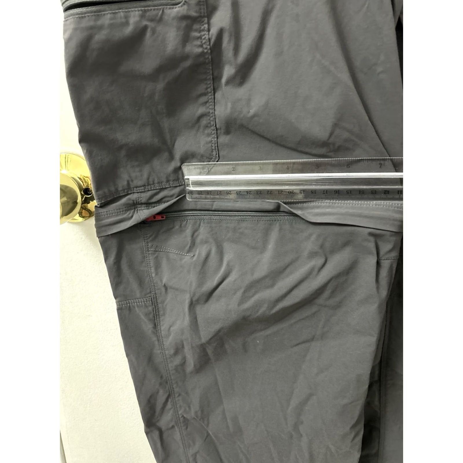 Vintage LL Bean Vista Trekking Pants Mens 38x32 Gray Zipper Convertible Quick Dry Cargo Pockets Outdoor 【XS? not included】 Size US 38 / EU 54 - 5 Thumbnail