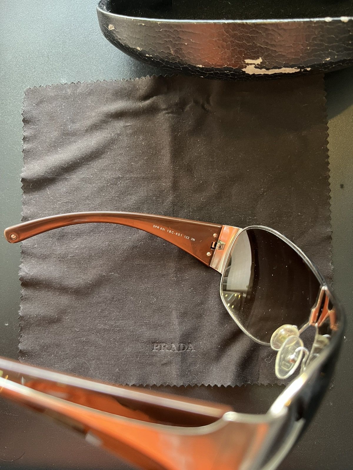 Prada 💥Vintage 00s PRADA Shield Sunglasses SPR 63I Size ONE SIZE - 6 Thumbnail