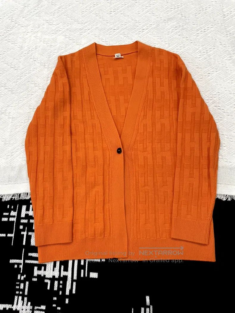 Hermes Hermes Orange Wool Knit Cardigan Logo Jacket Long Sleeve T Size XS / US 0-2 / IT 36-38 - 1 Thumbnail