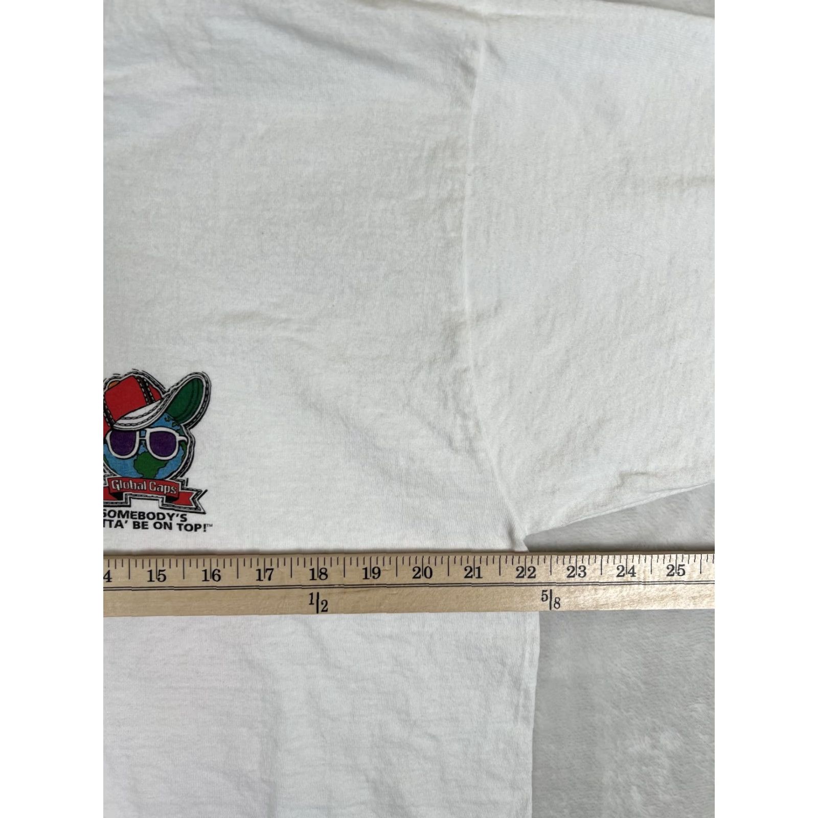 Fruit Of The Loom VINTAGE Fruit of the Loom T-Shirt Denmark USA 90s Travel Global Caps Crew Neck Short Sleeve XL White Mens Graphic Print Caribbean? Size US XL / EU 56 / 4 - 5 Thumbnail