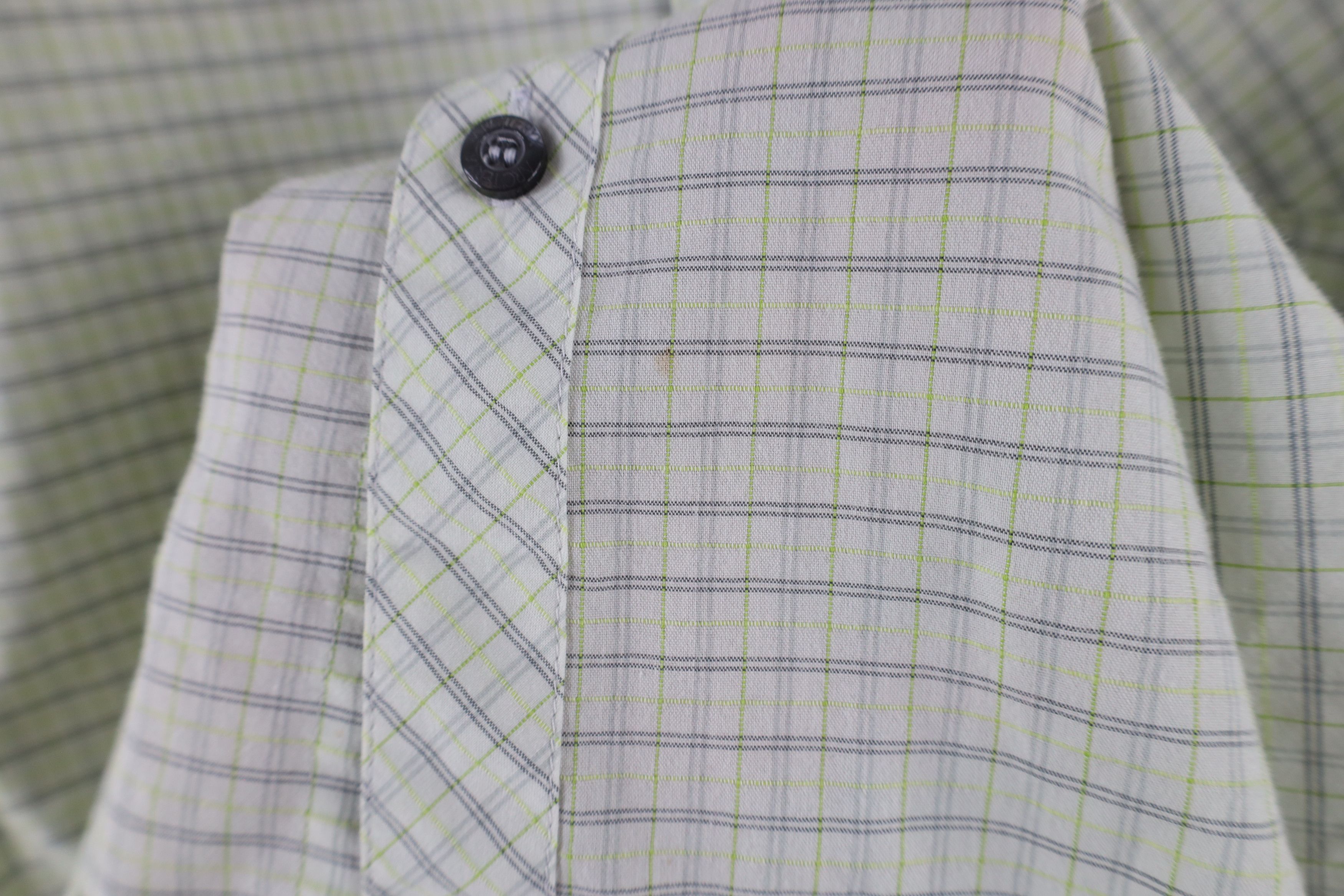 Arc'teryx × Vintage Arcteryx Peakline Short Sleeve Collared Button Shirt Plaid Size US L / EU 52-54 / 3 - 8 Thumbnail