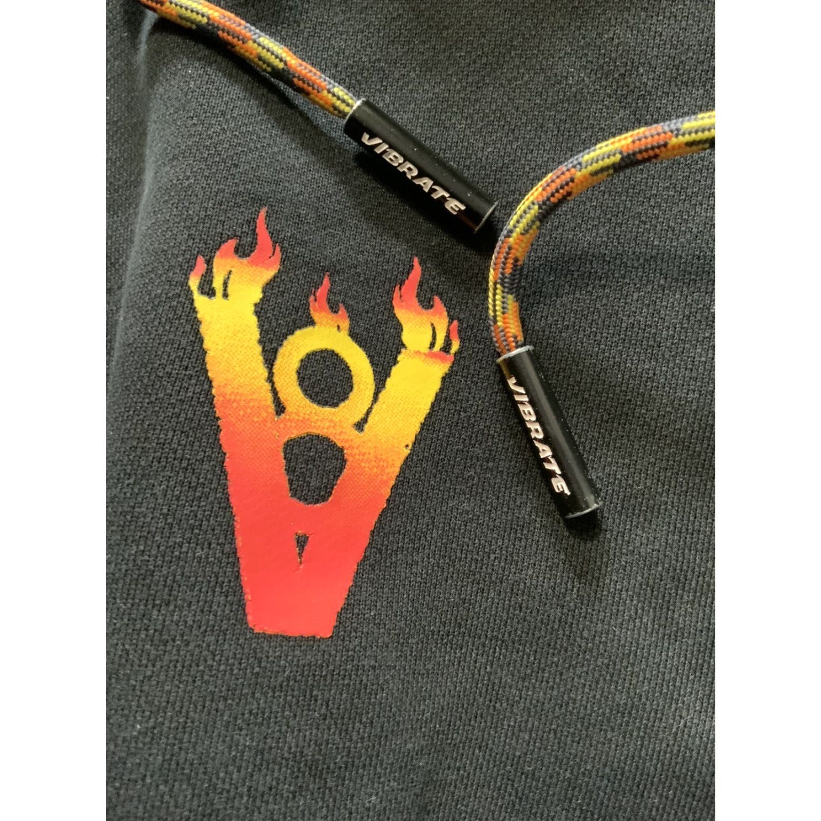 Vintage VIBRATE V8 Blue Flames Heavyweight French Terry Black Pullover Hoodie XL Mens Size US XL / EU 56 / 4 - 6 Thumbnail