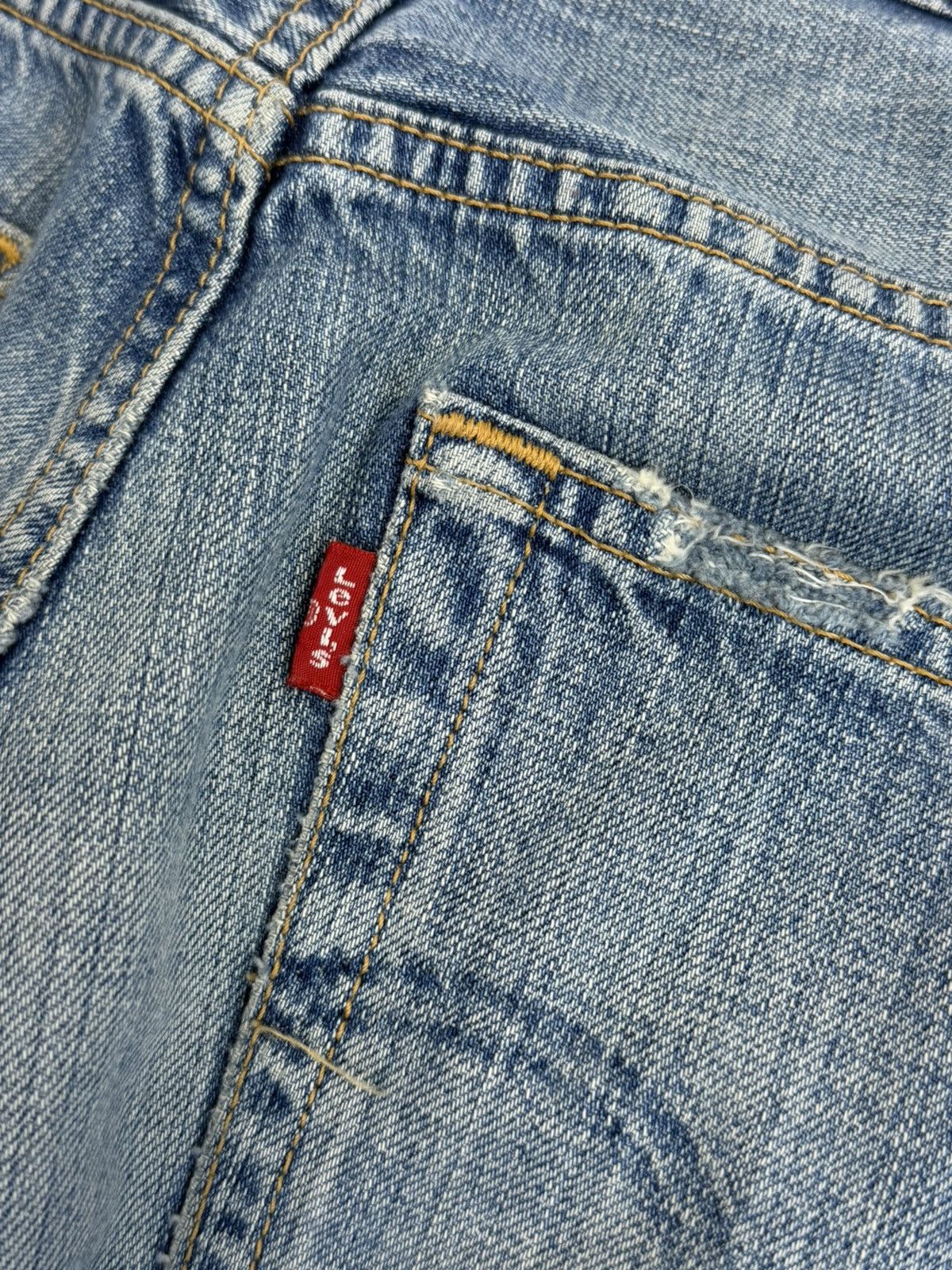 Levi's Vintage Clothing 00s Levi’s 501 Vintage Japan Distressed Washed Blue Jeans Size US 31 - 15 Thumbnail
