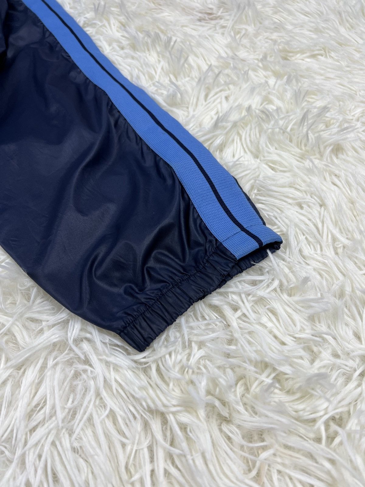 Asics Vintage Asics Onitsuka Tiger Windbreaker Jacket Size US M / EU 48-50 / 2 - 10 Thumbnail
