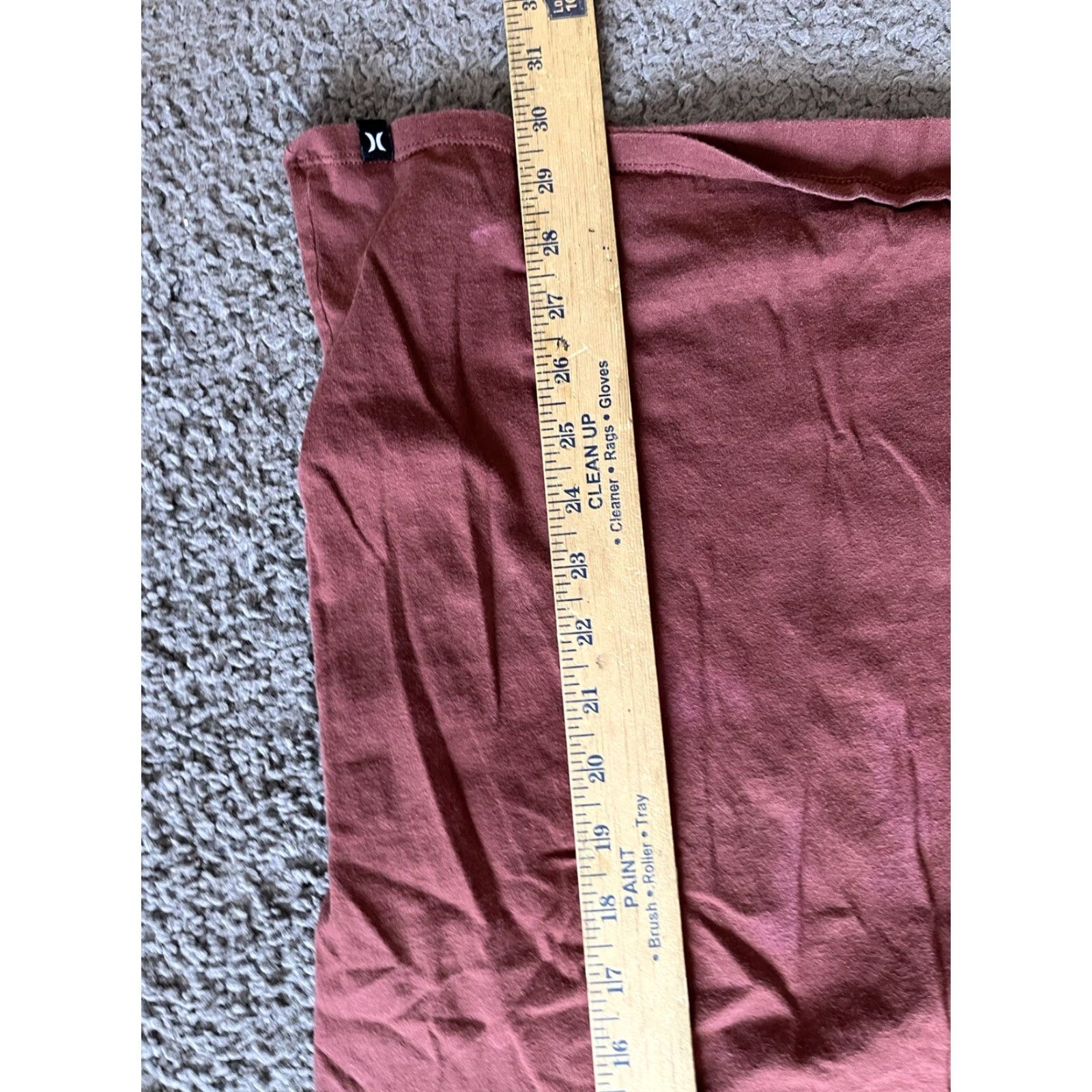 Hurley VINTAGE Hurley T-Shirt Shirt Men Large Red Logo Crew Neck Short Sleeve 2010s Sports Beach California Mens Size US L / EU 52-54 / 3 - 5 Thumbnail