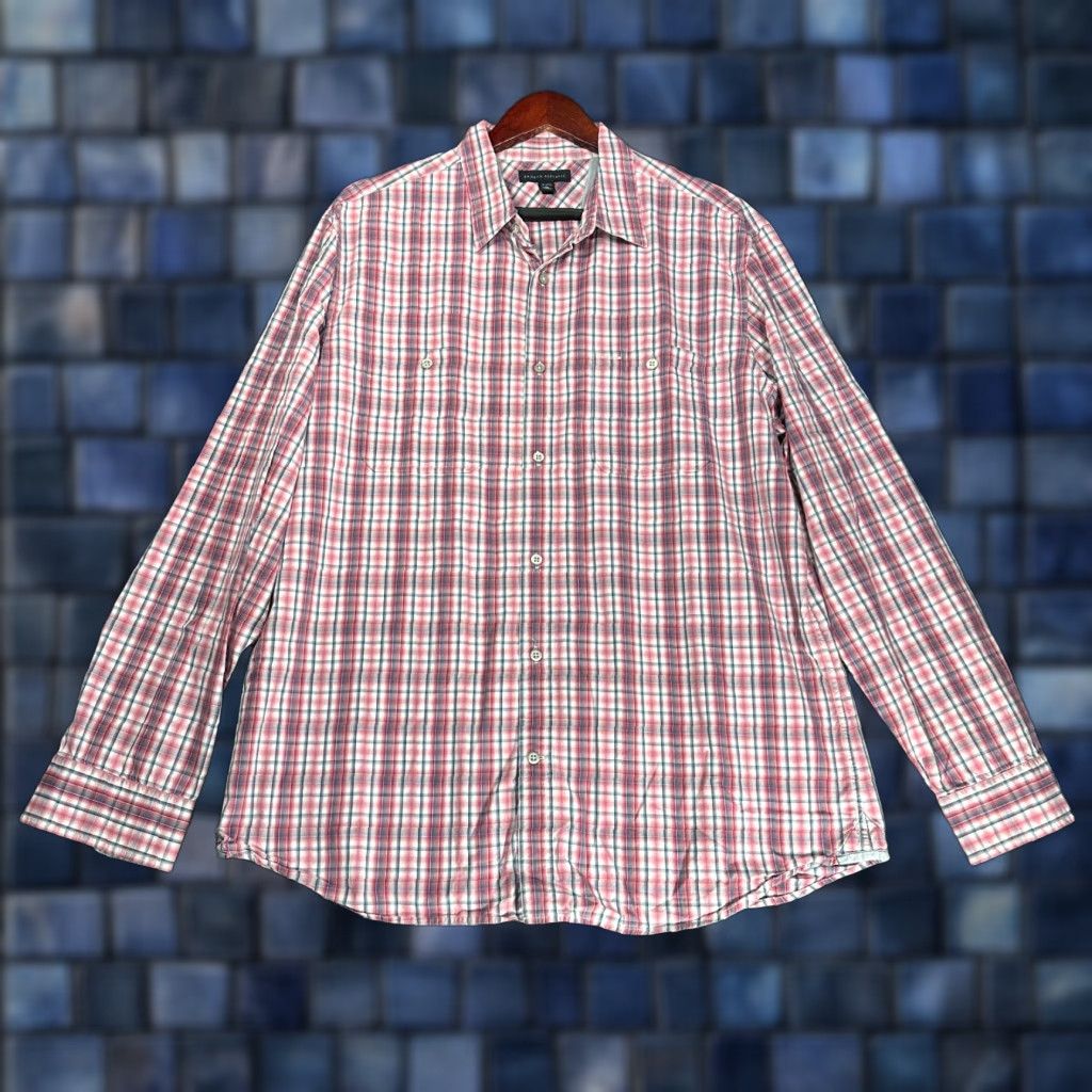 Banana Republic Banana Republic Shirt Mens XL Raspberry Plaid Cotton Button Up Pockets Size US XL / EU 56 / 4 - 1 Thumbnail