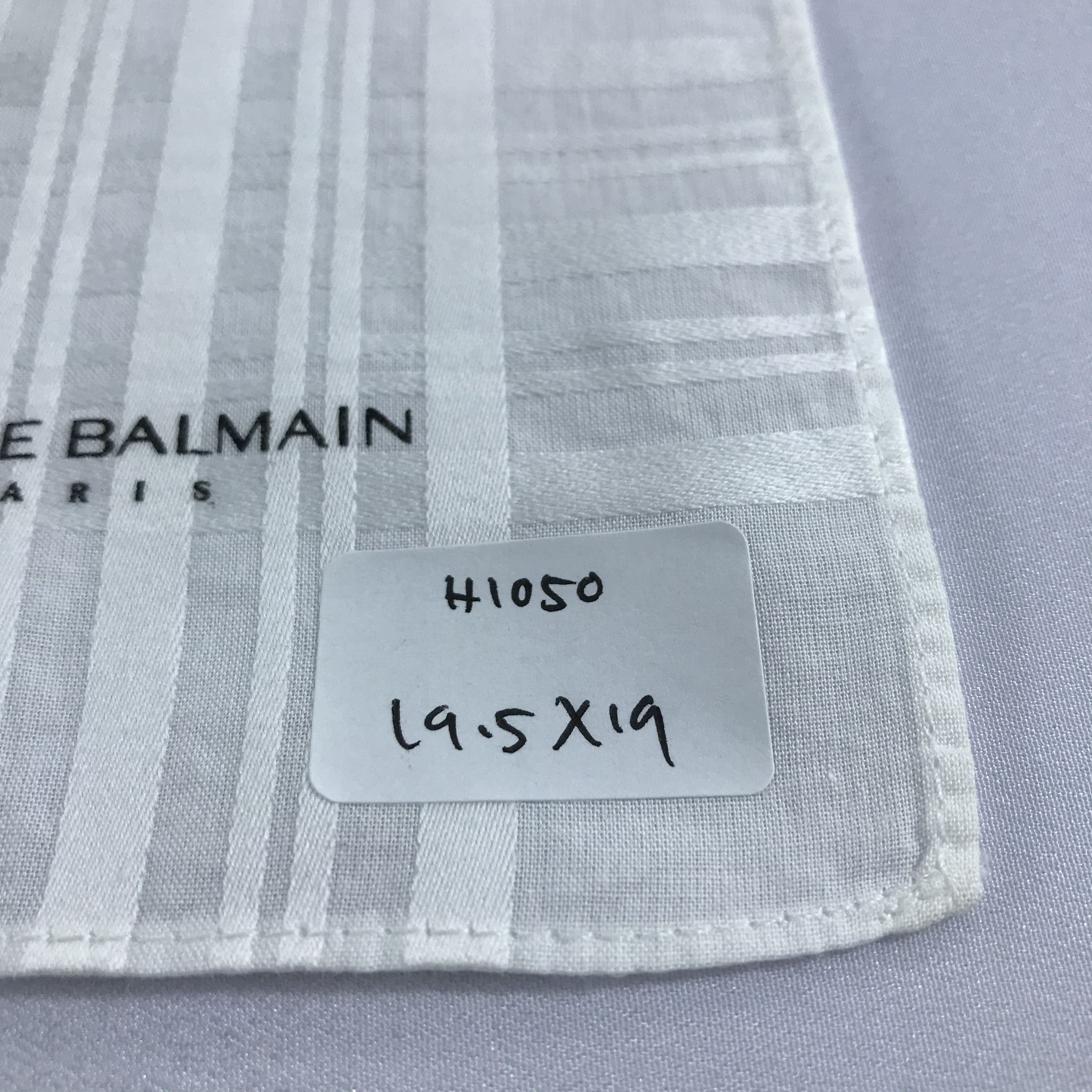 Pierre Balmain × Vintage Pierre Balmain Handkerchief Neckerchief Bandana H1050 Size ONE SIZE - 6 Thumbnail