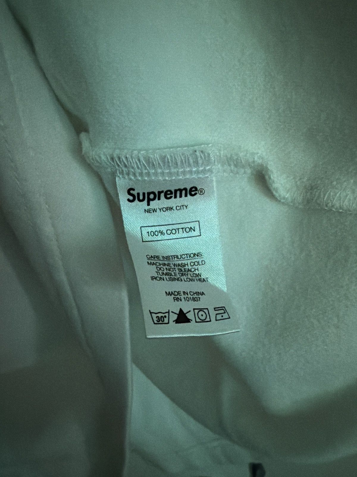 Supreme World Famous Supreme Quarter Zip Size US L / EU 52-54 / 3 - 6 Thumbnail
