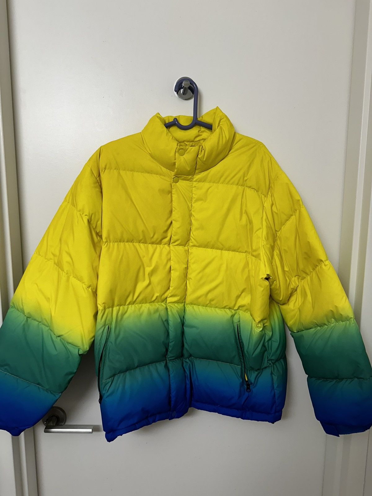 Supreme SS18 SUPREME GRADIENT PUFFER JACKET Size US L / EU 52-54 / 3 - 1 Thumbnail