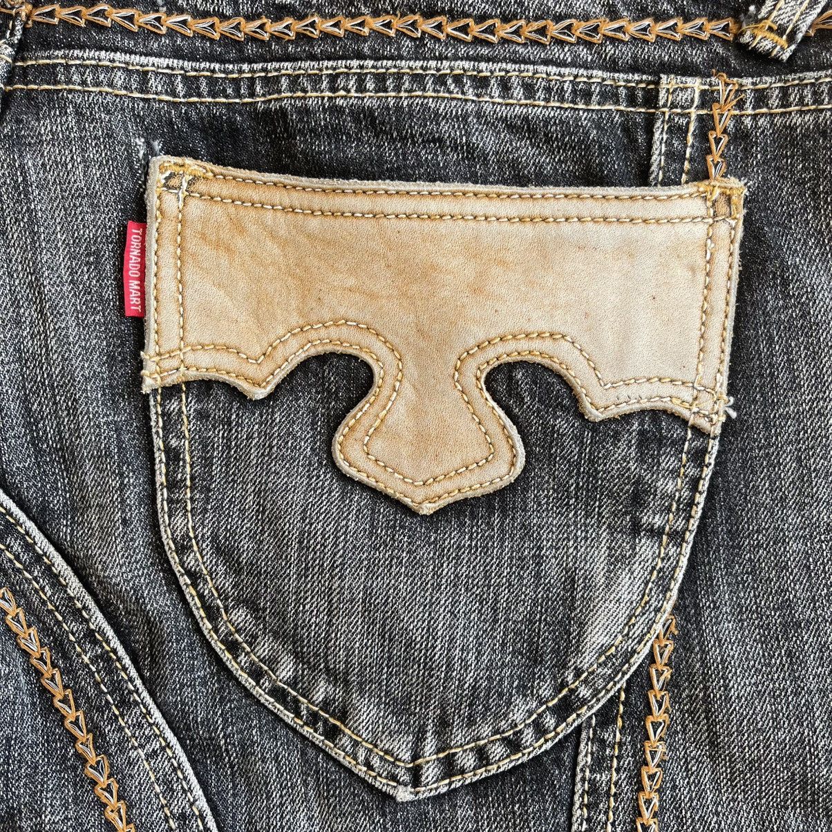 Tornado Mart 2000s Weave Embroidery Leather Patch Distressed Denim Shorts Size US 30 / EU 46 - 6 Thumbnail