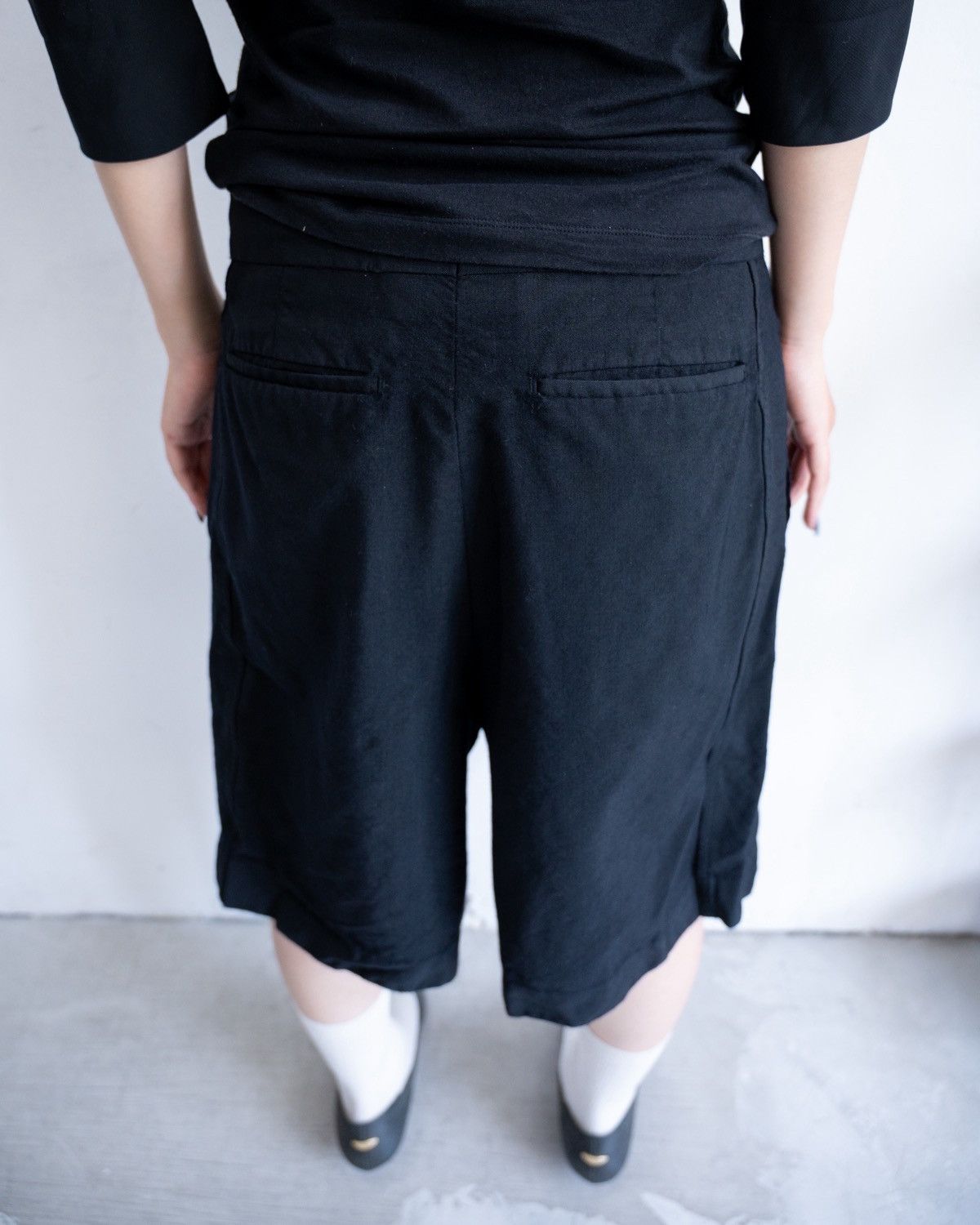 Balenciaga Balenciaga by Demna Gvasalia wide-leg wool shorts Size US 30 / EU 46 - 3 Thumbnail