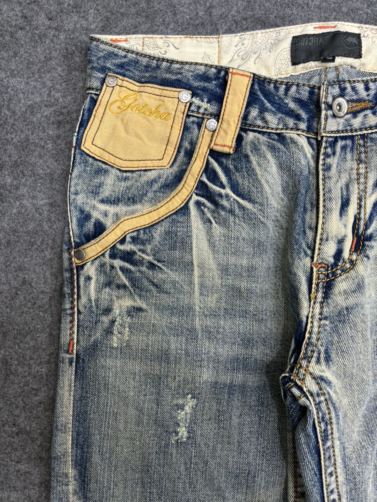 Gotcha 💥Twisted Leg💥Rare Gotcha Distressed Twist Leg Denim F537 Size US 30 / EU 46 - 5 Thumbnail