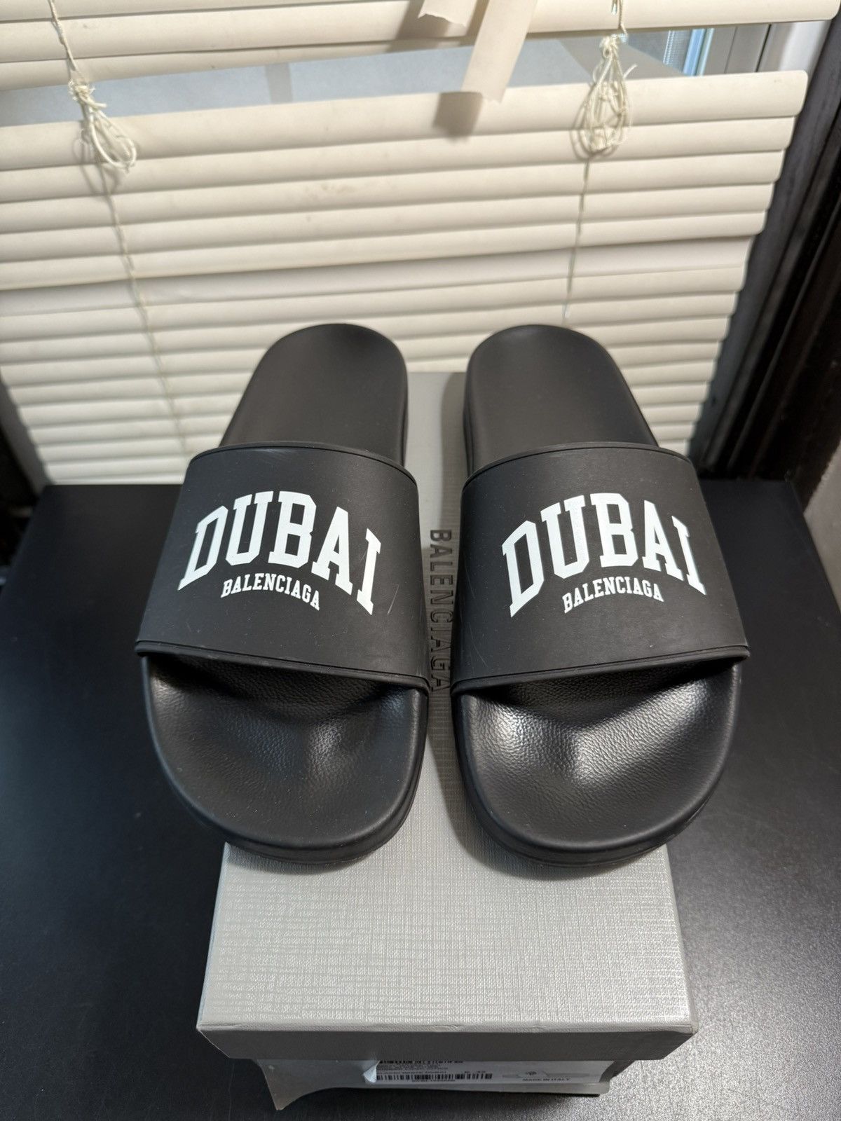 Balenciaga Balenciaga Dubai Slides Size 10 Size US 10 / EU 43 - 2 Thumbnail
