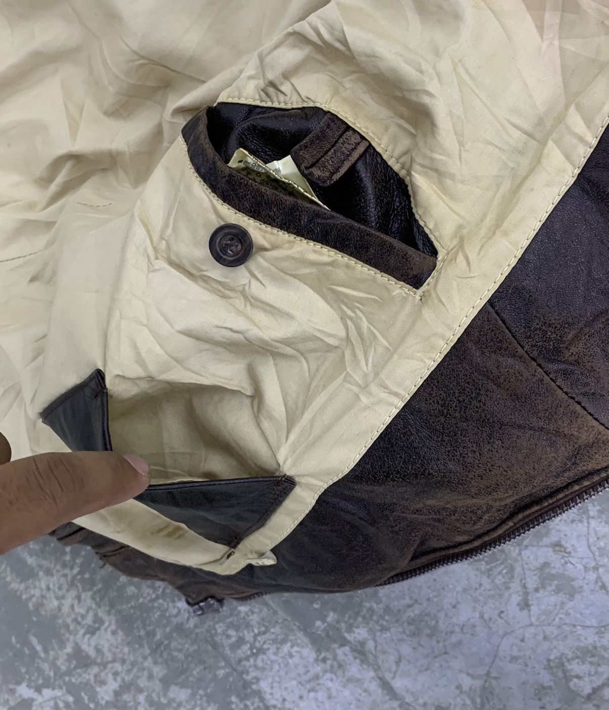Playboy Vintage Playboy leather puffer jacket Size US L / EU 52-54 / 3 - 7 Thumbnail