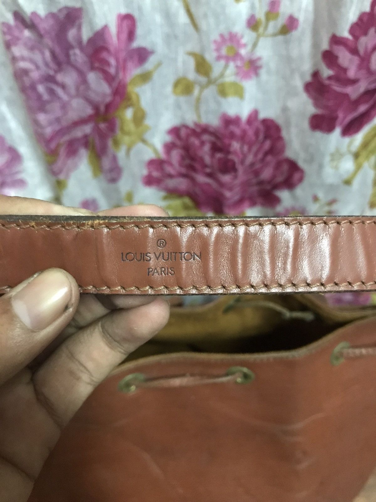 Louis Vuitton Authentic Louis Vuitton Epi Neo Size ONE SIZE - 5 Thumbnail