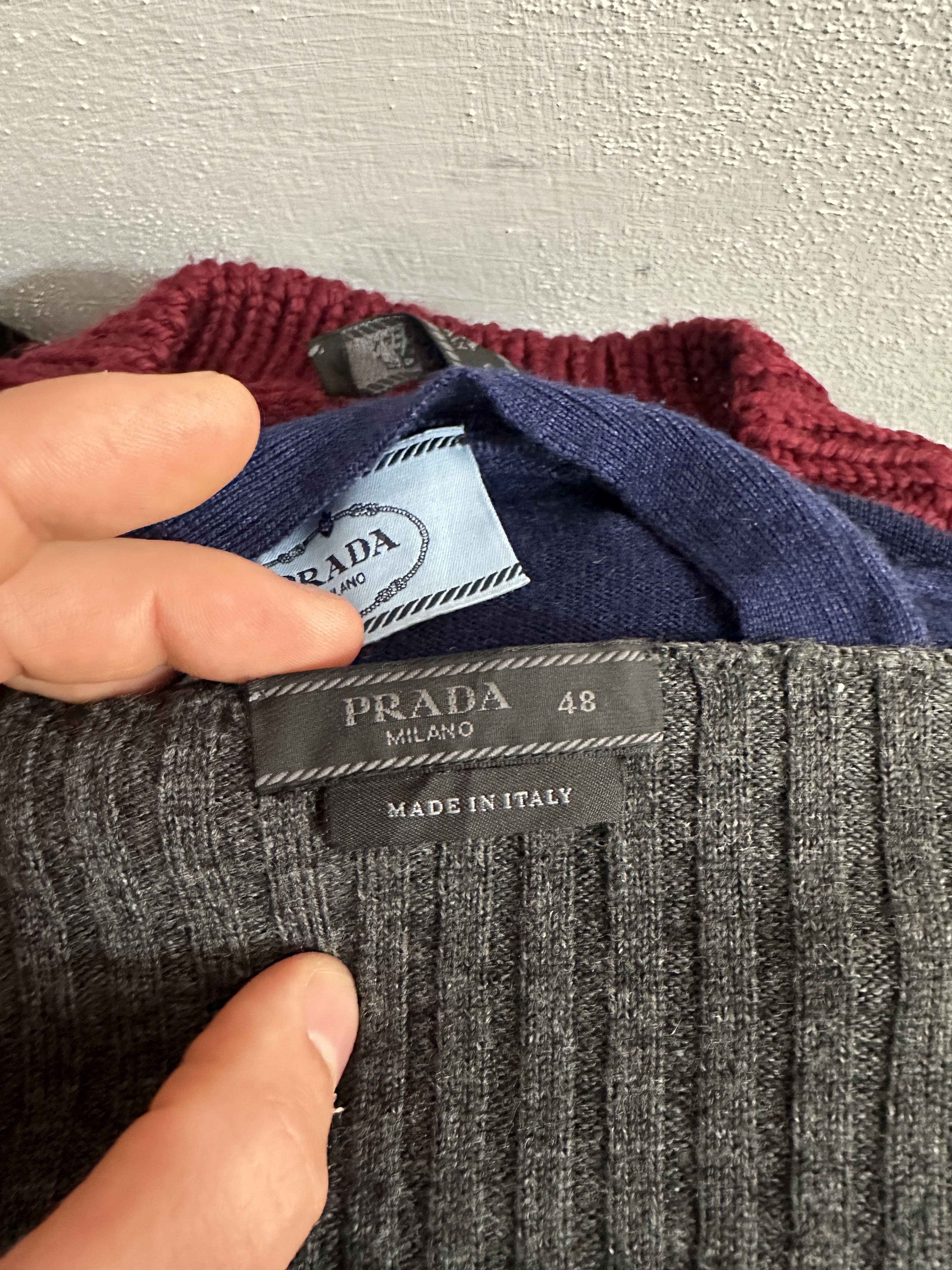 Prada Prada Cashmere Cardigan Size IT 38 Slim Wide V Neck Knit Size M / US 6-8 / IT 42-44 - 3 Thumbnail