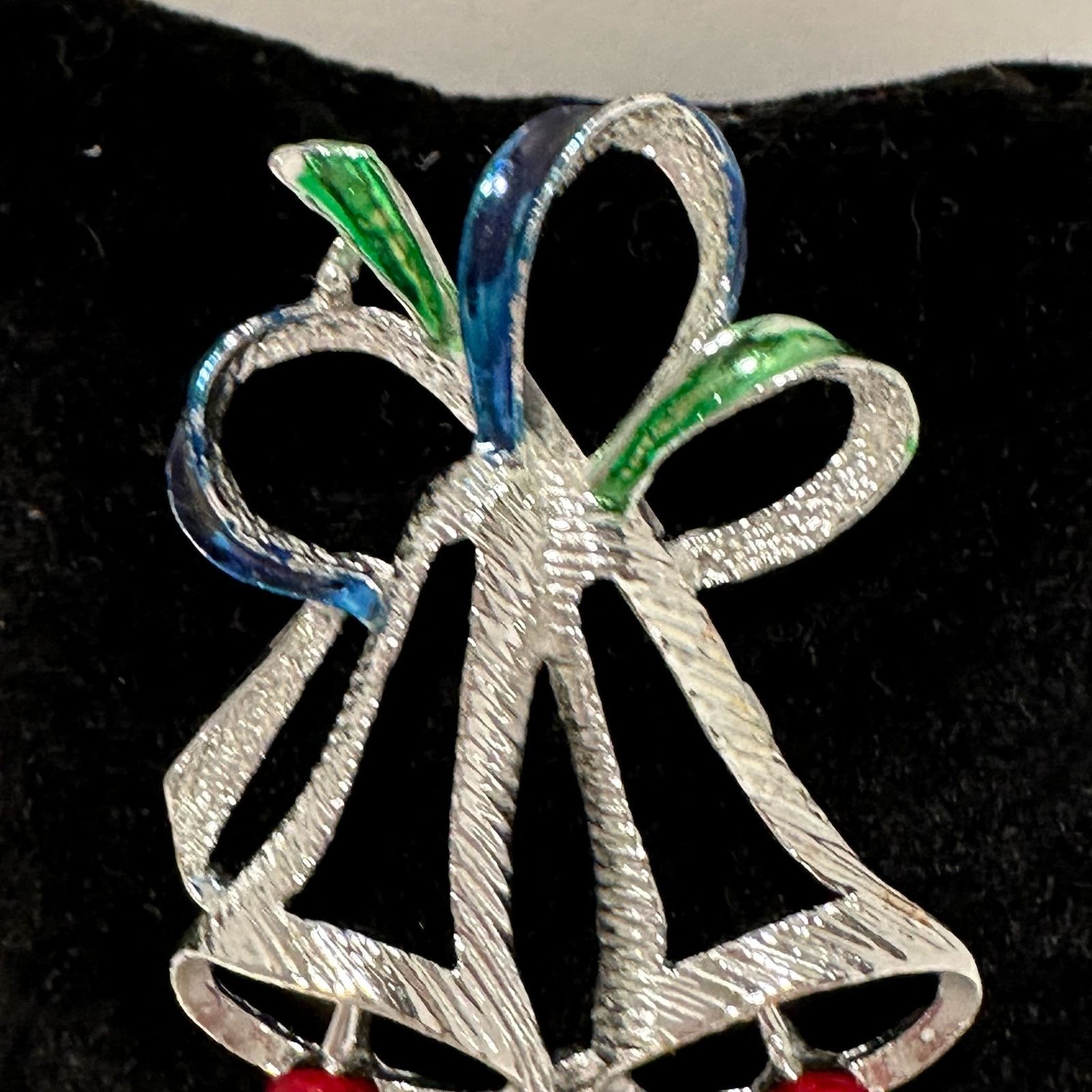 Vintage VTG Sign Gerry Christmas Ribbon Bells Silver Brooch Pin Size ONE SIZE - 7 Thumbnail