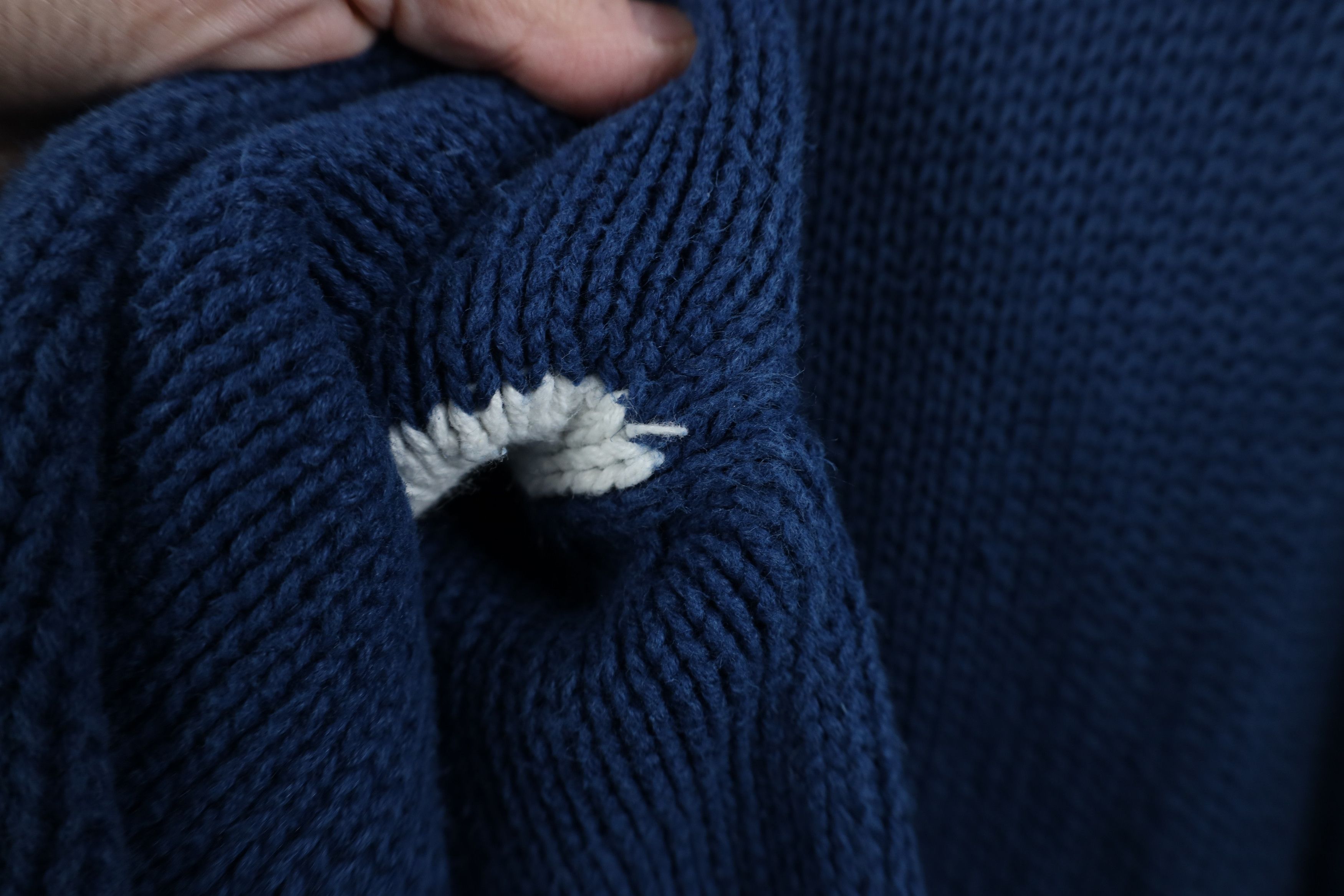 Vintage Vintage 90s Streetwear Block Knit Crewneck Sweater Blue Size US L / EU 52-54 / 3 - 9 Thumbnail