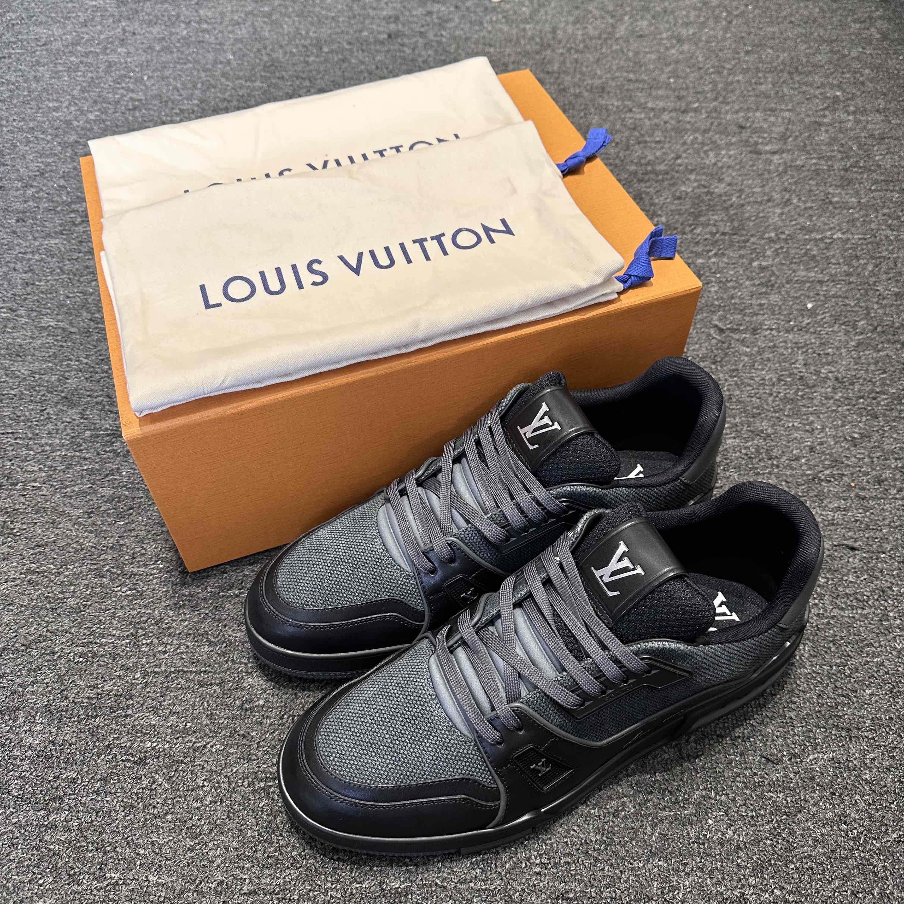 Louis Vuitton Louis Vuitton Mesh Leather Low-Top Sneakers US 12 Size US 12 / EU 45 - 1 Thumbnail