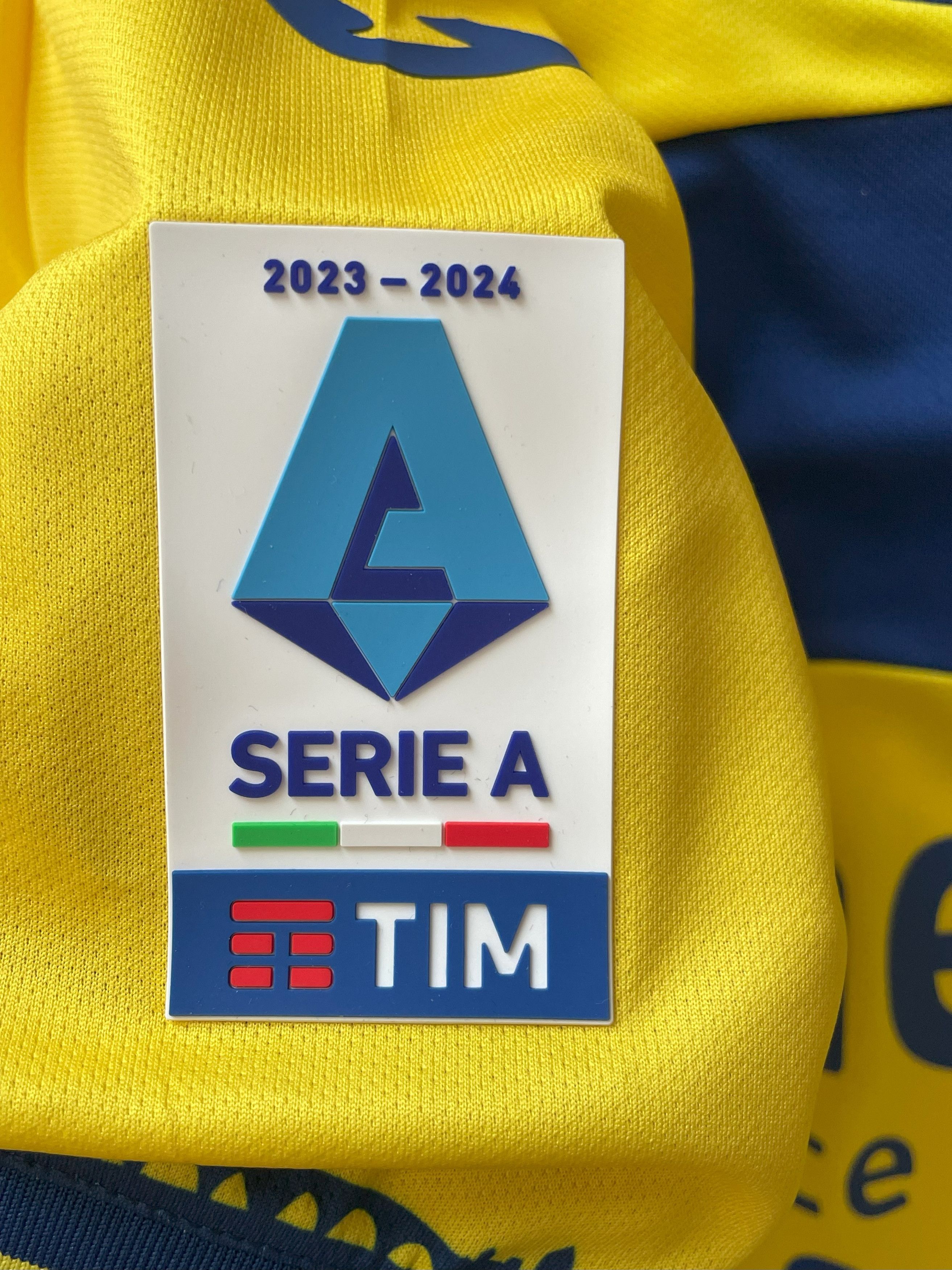 Joma Verona official football jersey Size US XL / EU 56 / 4 - 4 Thumbnail