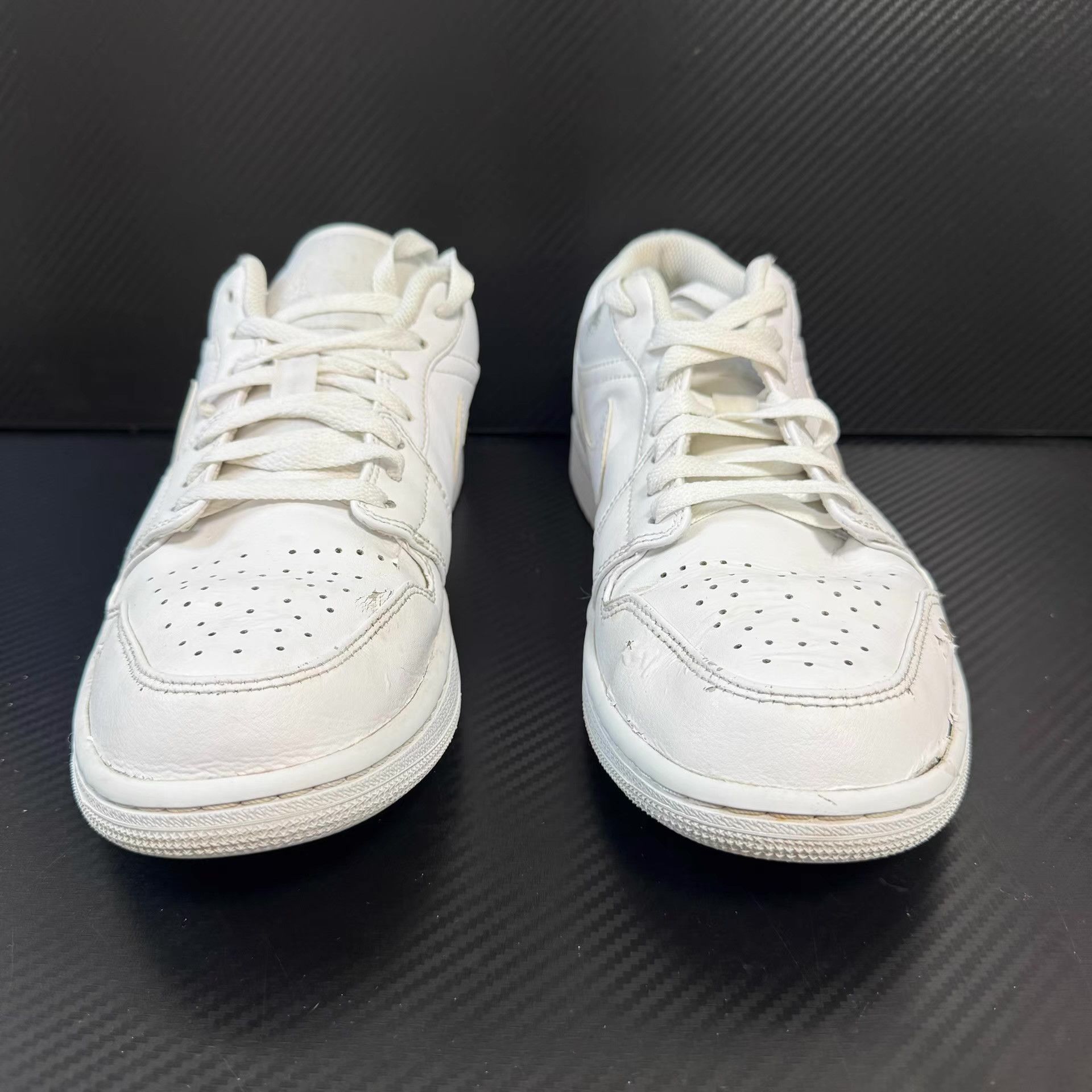 Nike AJ1 Low All White Low-Top Basketball Shoes Q10 Size US 8.5 / EU 41-42 - 2 Thumbnail
