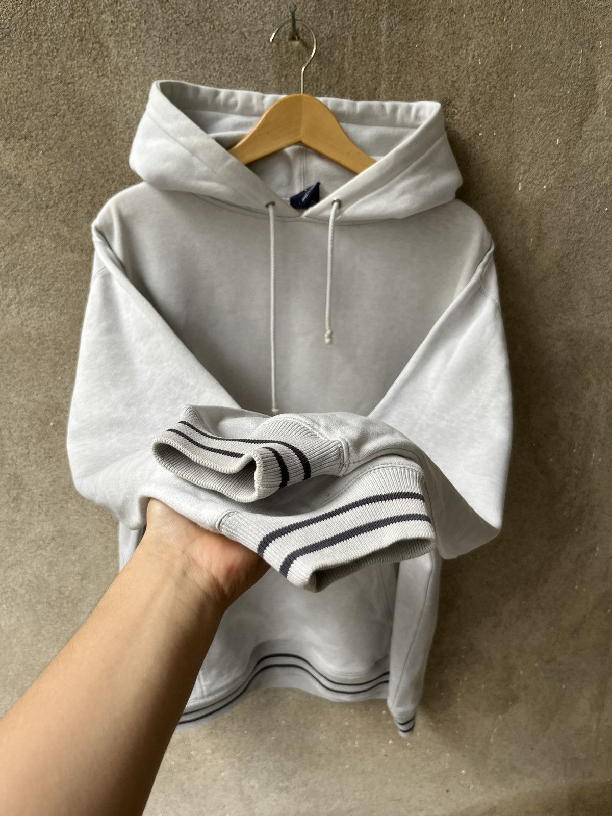 Stussy Vintage 1990s stussy hoodie basic sunfaded Size US L / EU 52-54 / 3 - 4 Thumbnail