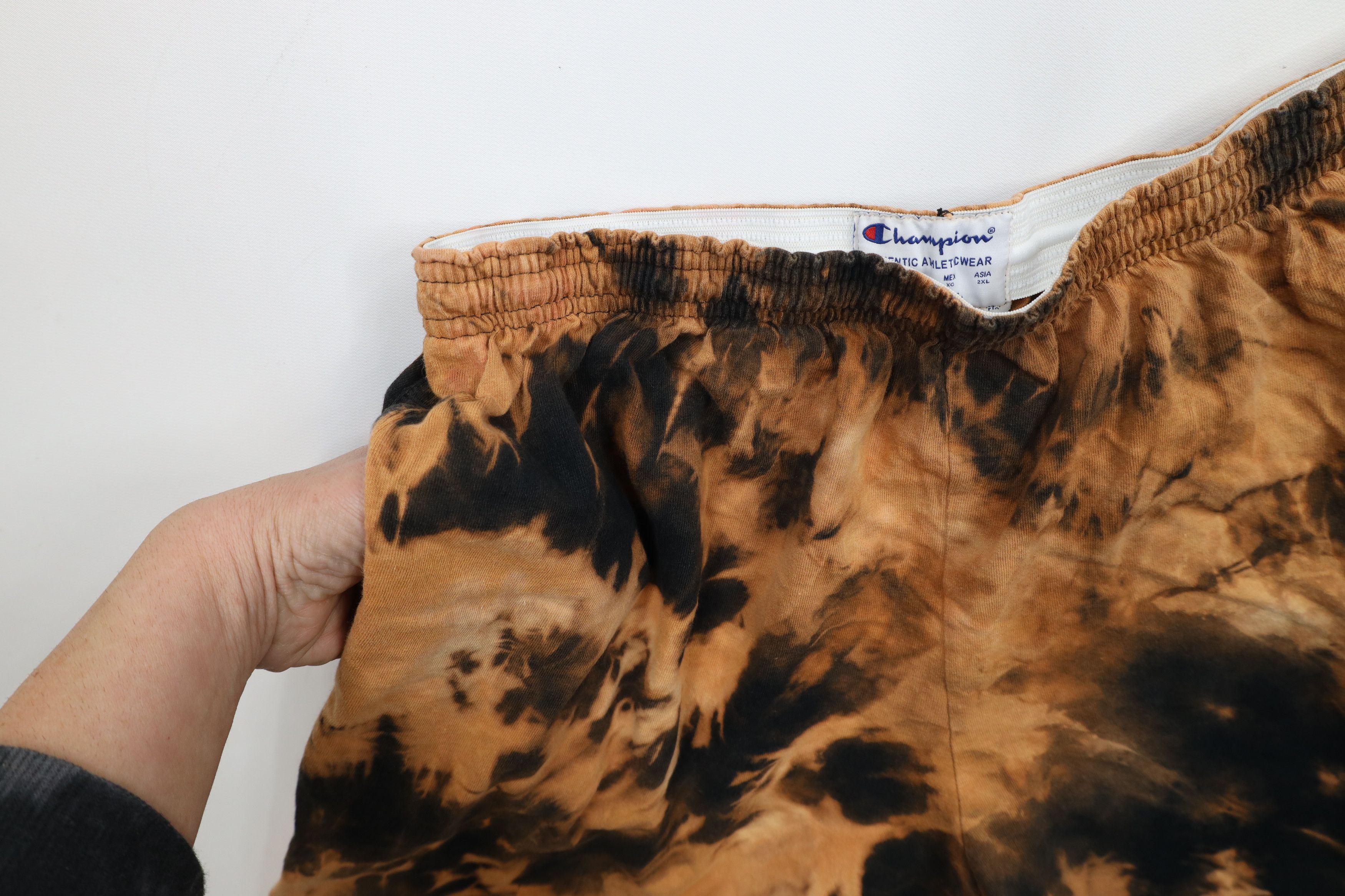 Champion × Vintage Vintage Champion Logo Acid Wash Above Knee Shorts Cotton Size US 36 / EU 52 - 8 Thumbnail