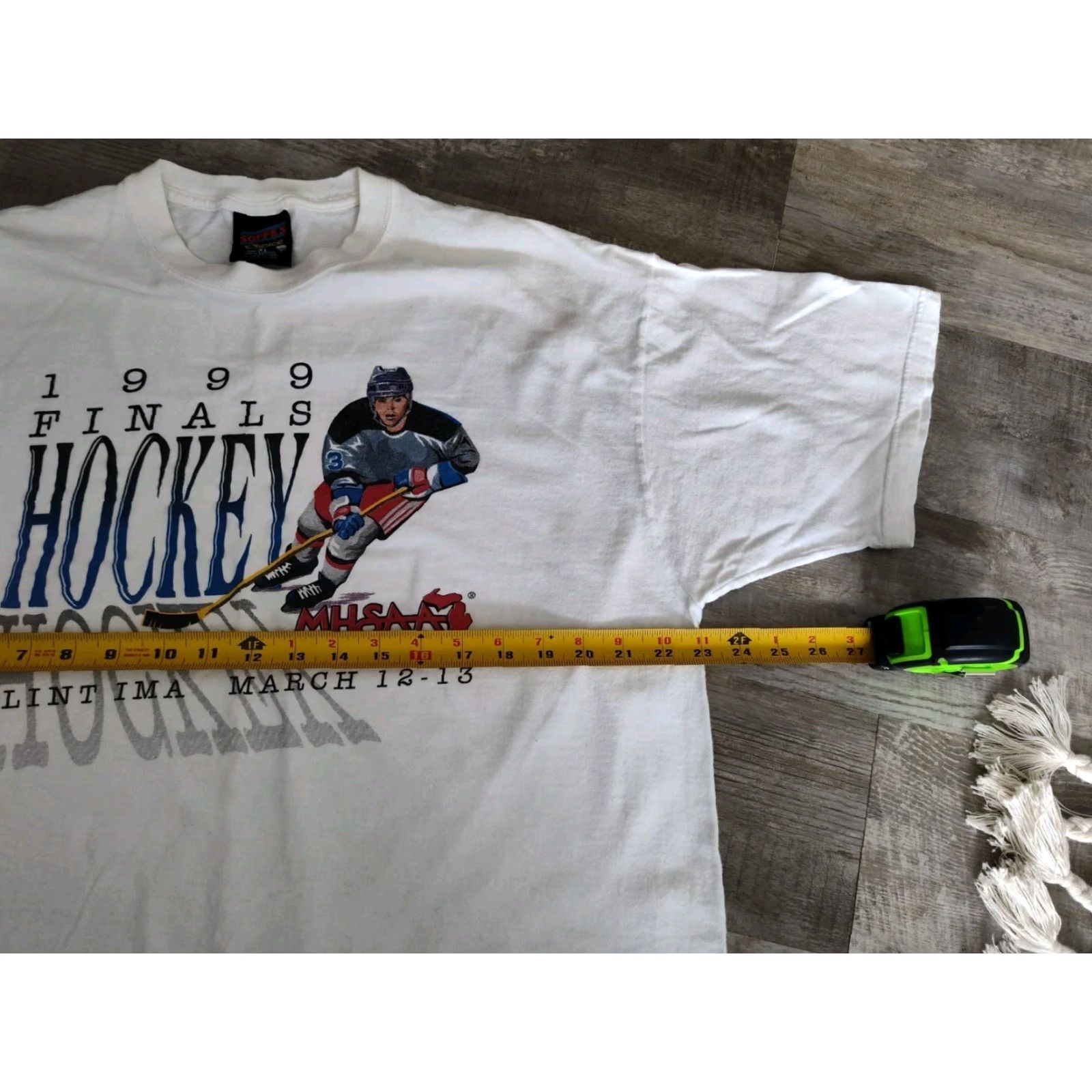 Soffe VINTAGE 1999 MHSAA Michigan High School Hockey Finals T-Shirt XL White Graphic Print Mens Size US XL / EU 56 / 4 - 6 Thumbnail