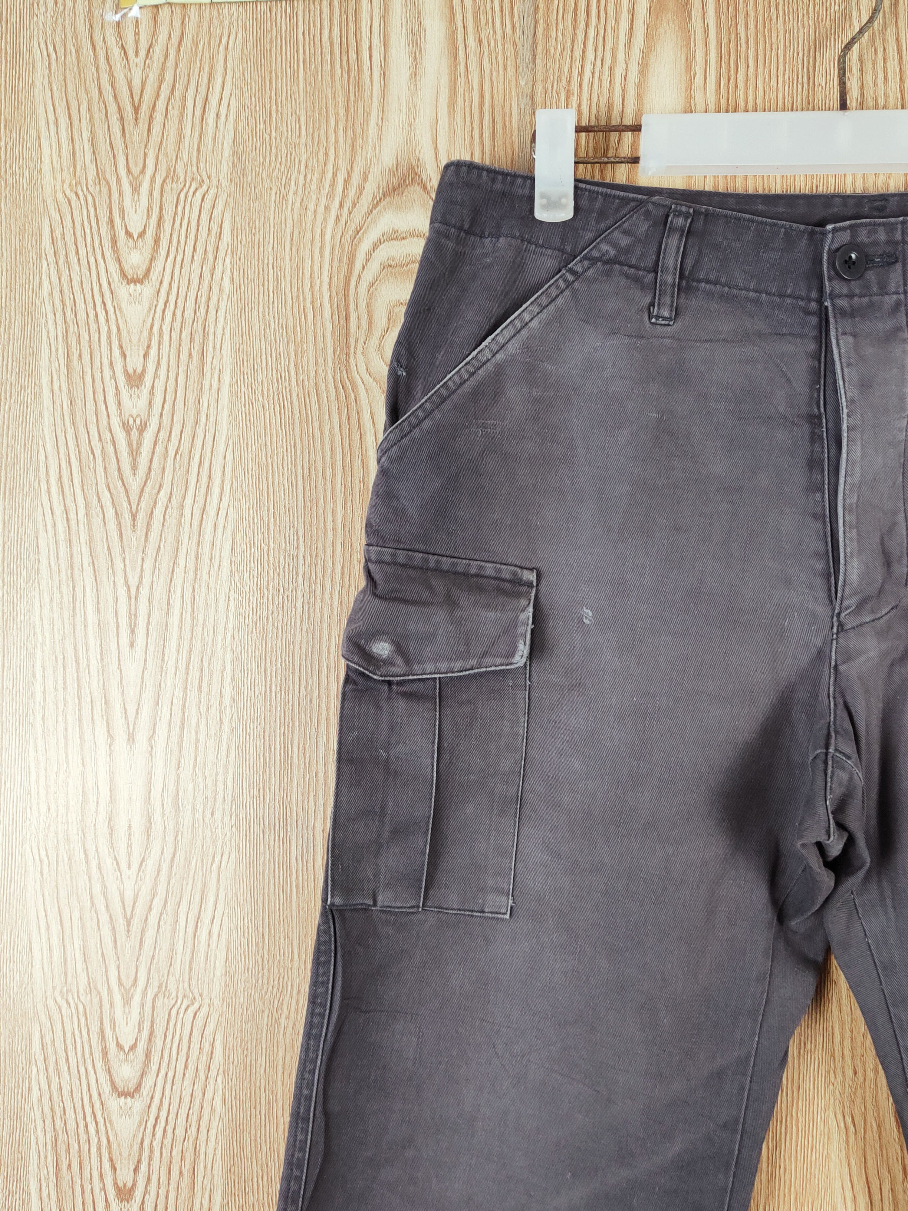 Japanese Brand Tabloid News Dark Blue Faded Multipocket Cargo Pants #W393 Size US 32 / EU 48 - 3 Thumbnail