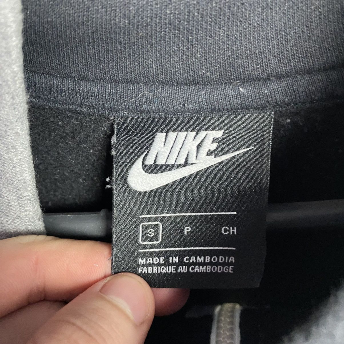 Nike Mens Nike Small logo full zip streetwear sweatshirt size S Size US S / EU 44-46 / 1 - 4 Thumbnail