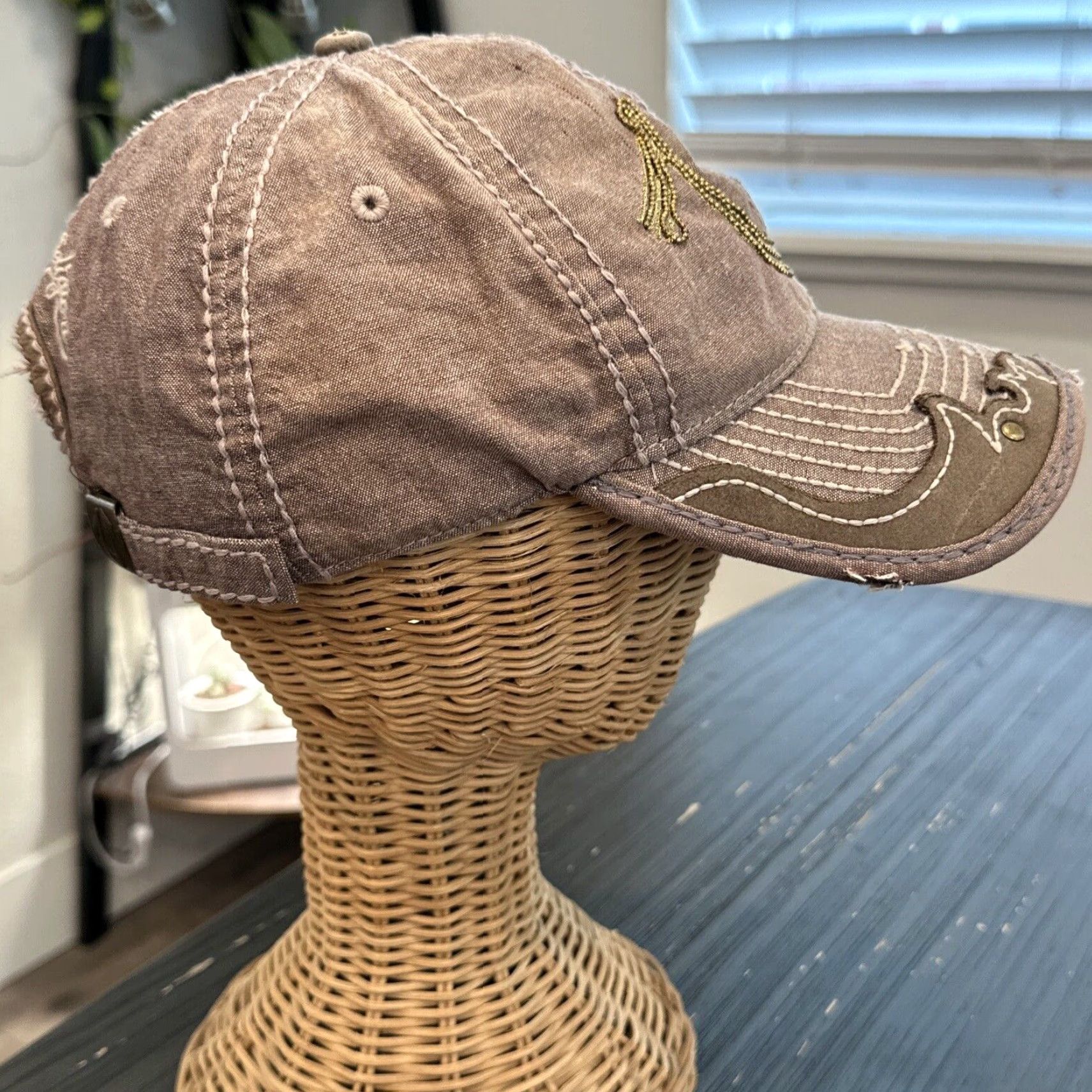 True Religion VINTAGE True Religion Baseball Cap Mens One Size Black Distressed Horseshoe Logo Hat Size ONE SIZE - 2 Thumbnail