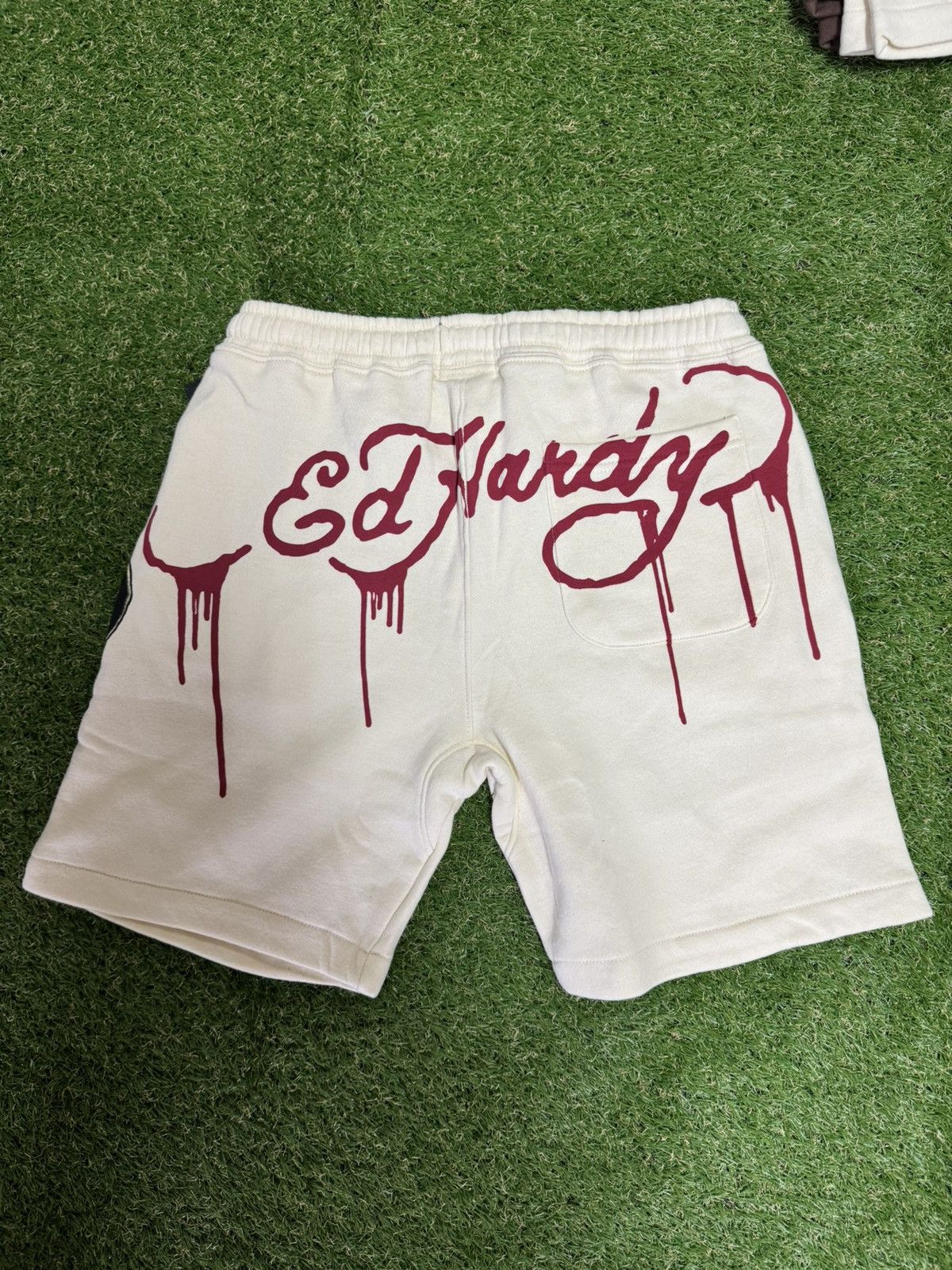 Ed Hardy Ed Hardy Dagger Sweatshorts Size US 30 / EU 46 - 3 Thumbnail