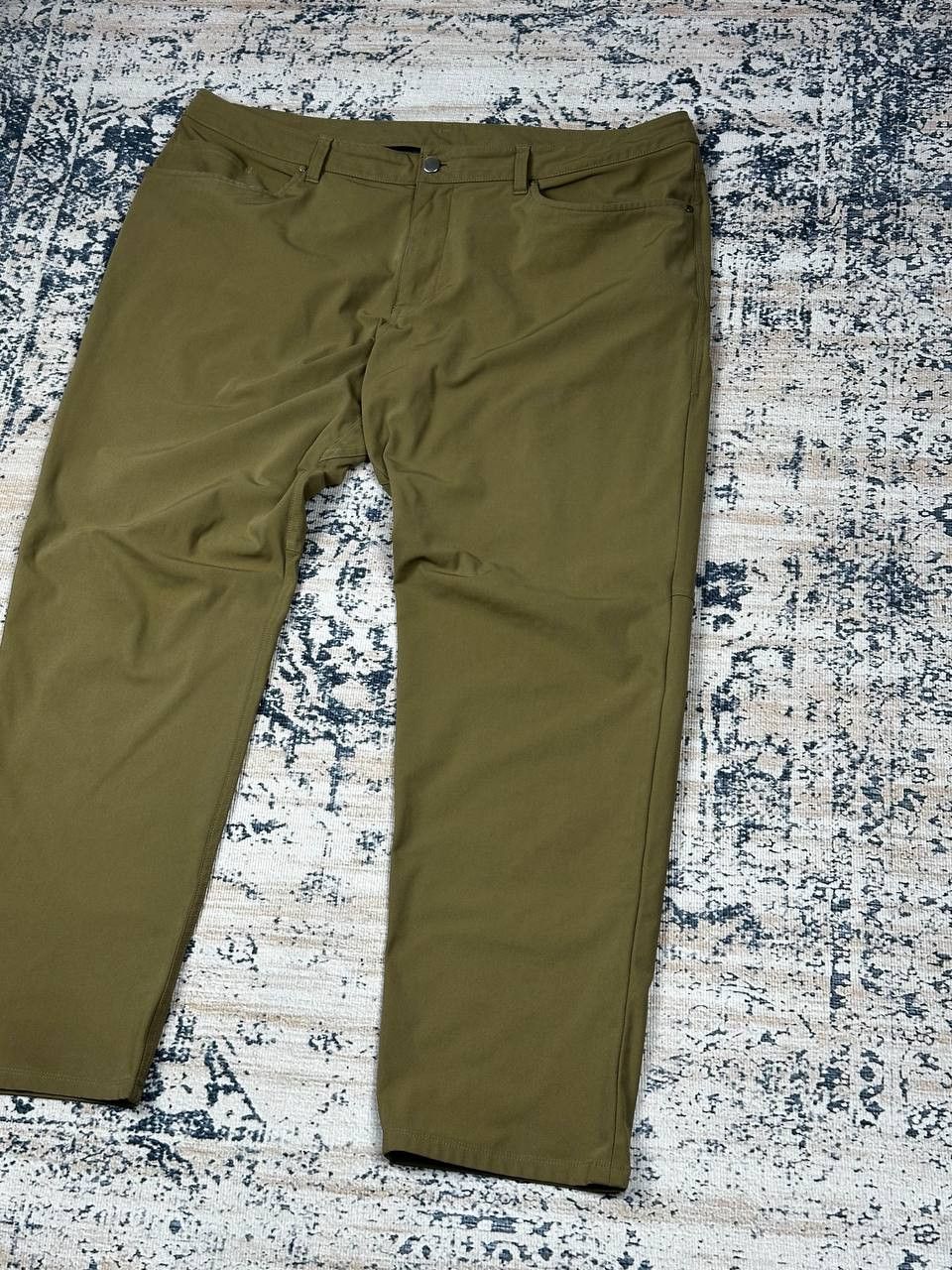 Lululemon Lululemon Luxury Sportswear Chino ABC Pants Size US 40 / EU 56 - 3 Thumbnail