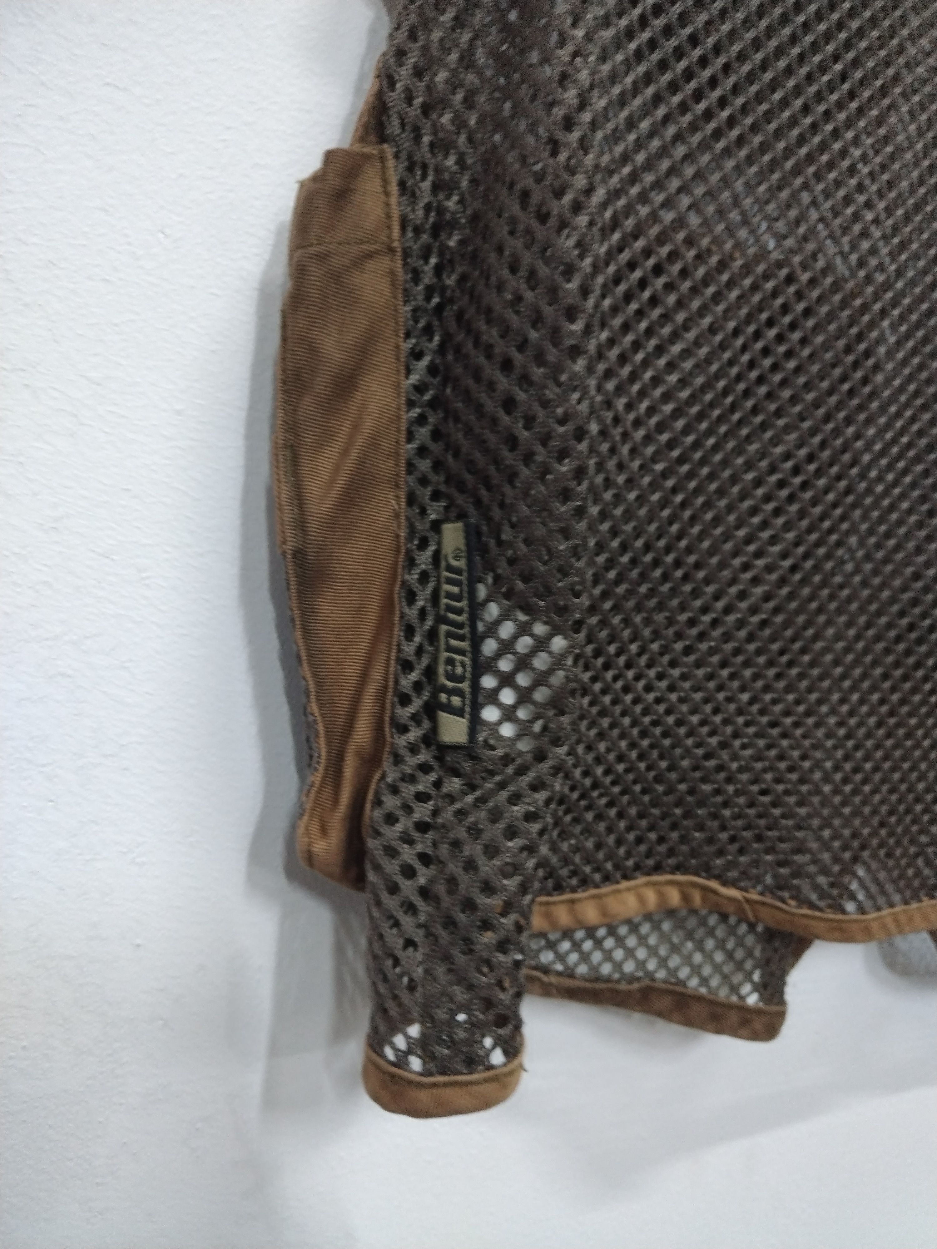 Outdoor Research 3 PCS NICE DESIGN UTILITY CASUAL VESTS NETTING AND CAMOO Size US L / EU 52-54 / 3 - 14 Thumbnail
