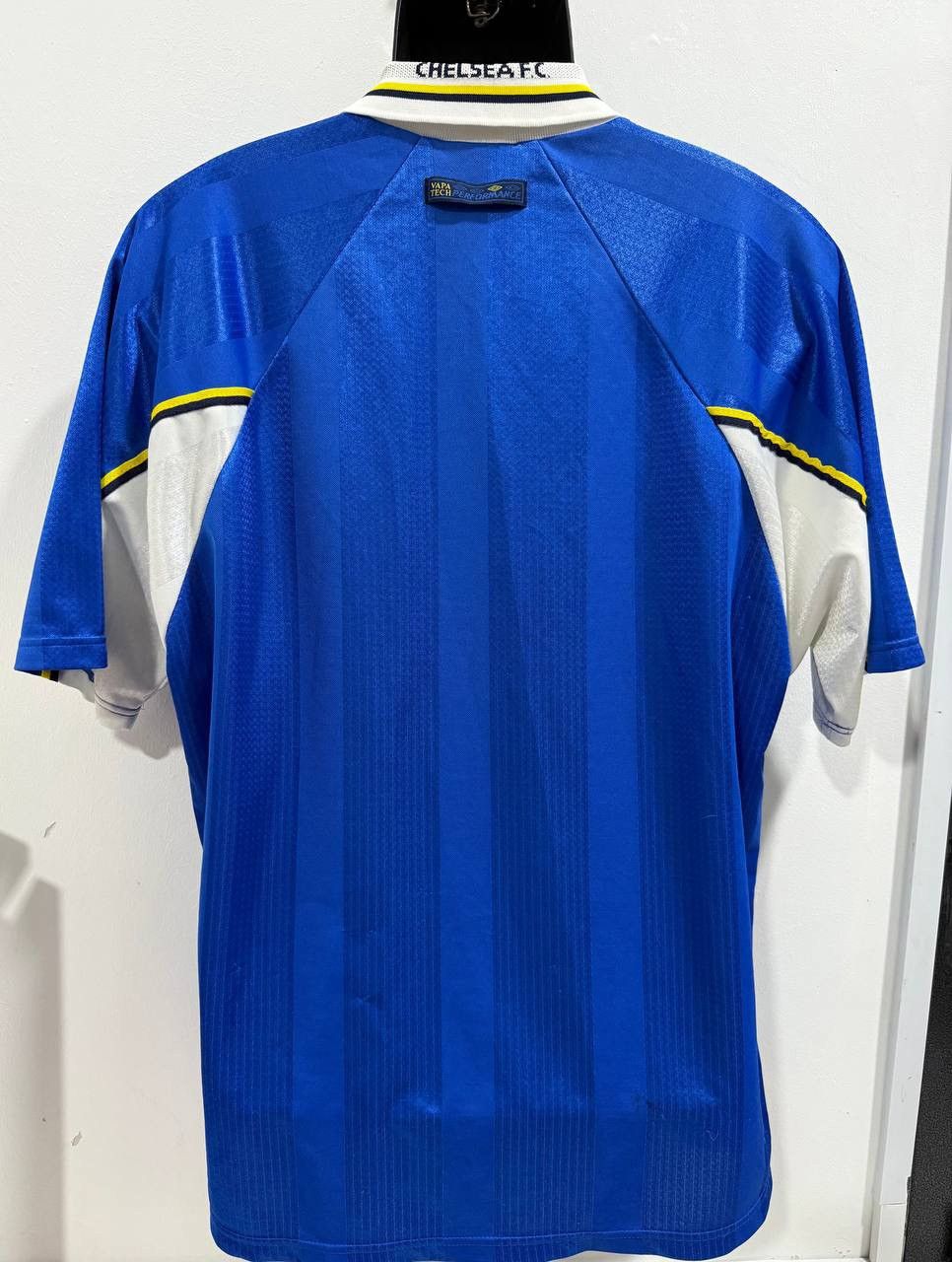 Umbro Vintage Umbro Chelsea FC 1997/98 Home Jersey – Size Size US XXL / EU 58 / 5 - 2 Thumbnail